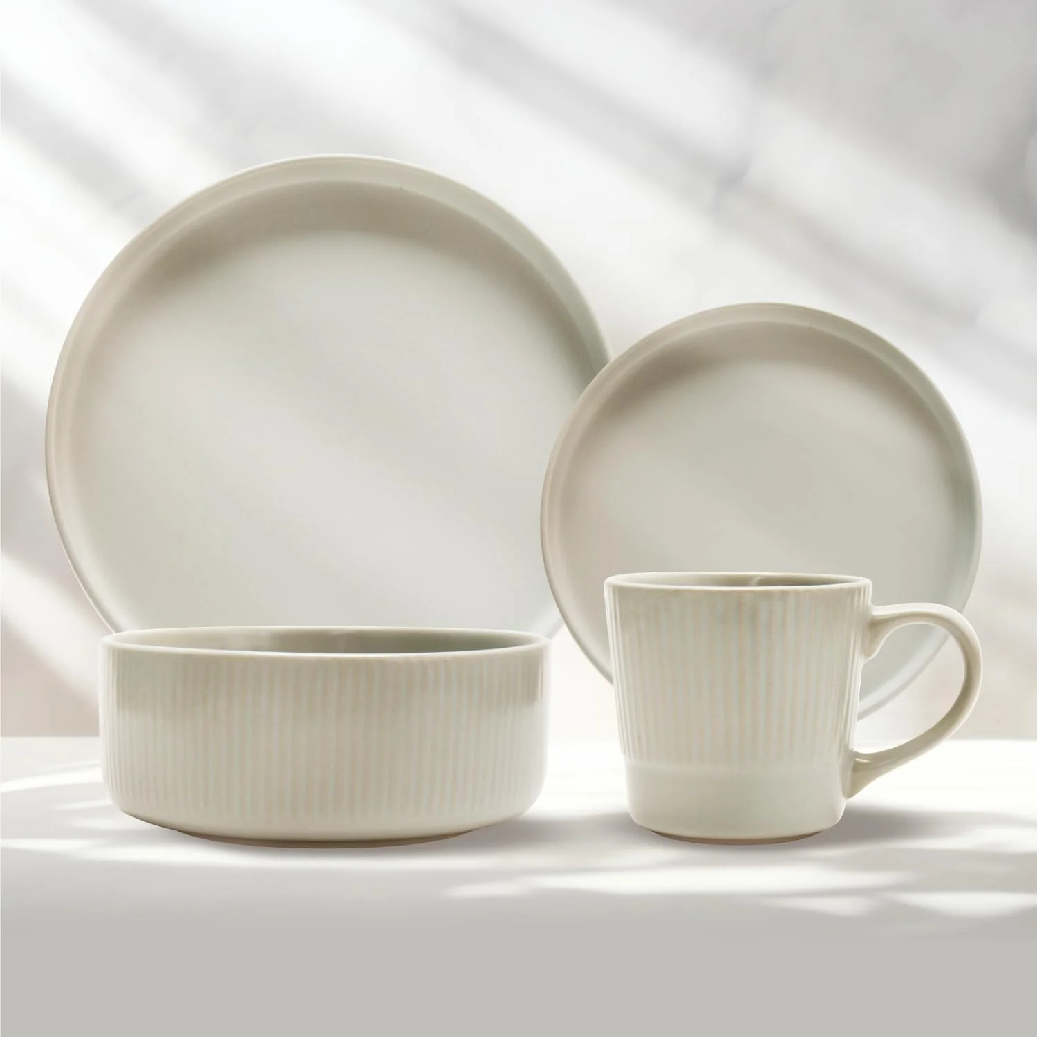 ست ظروف غذاخوری 16 پارچه سرامیکی آشپزخانه مستر مدل RIPPLE، رنگ کرم - شامل بشقاب، کاسه و لیوان، RSSP34 ست ظروف غذاخوری 16 پارچه سرامیکی آشپزخانه مستر مدل RIPPLE، رنگ کرم - شامل بشقاب، کاسه و لیوان، RSSP34