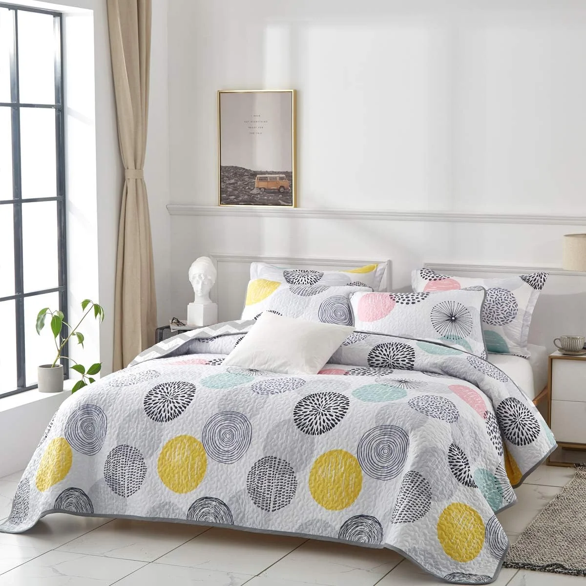 ست لحاف سه تکه برگشت پذیر Uozzi Bedding سایز کوئین 90x90، میکروفیبر نرم، سبک وزن، رو تختی، ست لحاف تابستانی، روکش تخت، پتوی مناسب تمام فصول، خال های رنگارنگ (1 لحاف + 2 روبالشی)