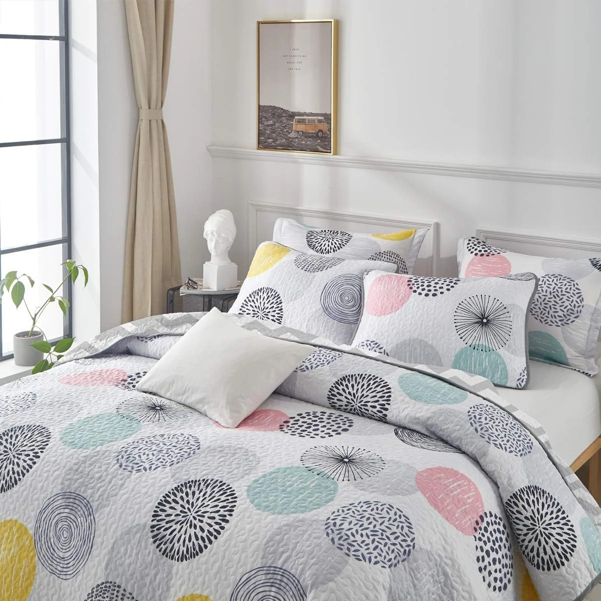ست لحاف سه تکه برگشت پذیر Uozzi Bedding سایز کوئین 90x90، میکروفیبر نرم، سبک وزن، رو تختی، ست لحاف تابستانی، روکش تخت، پتوی مناسب تمام فصول، خال های رنگارنگ (1 لحاف + 2 روبالشی)