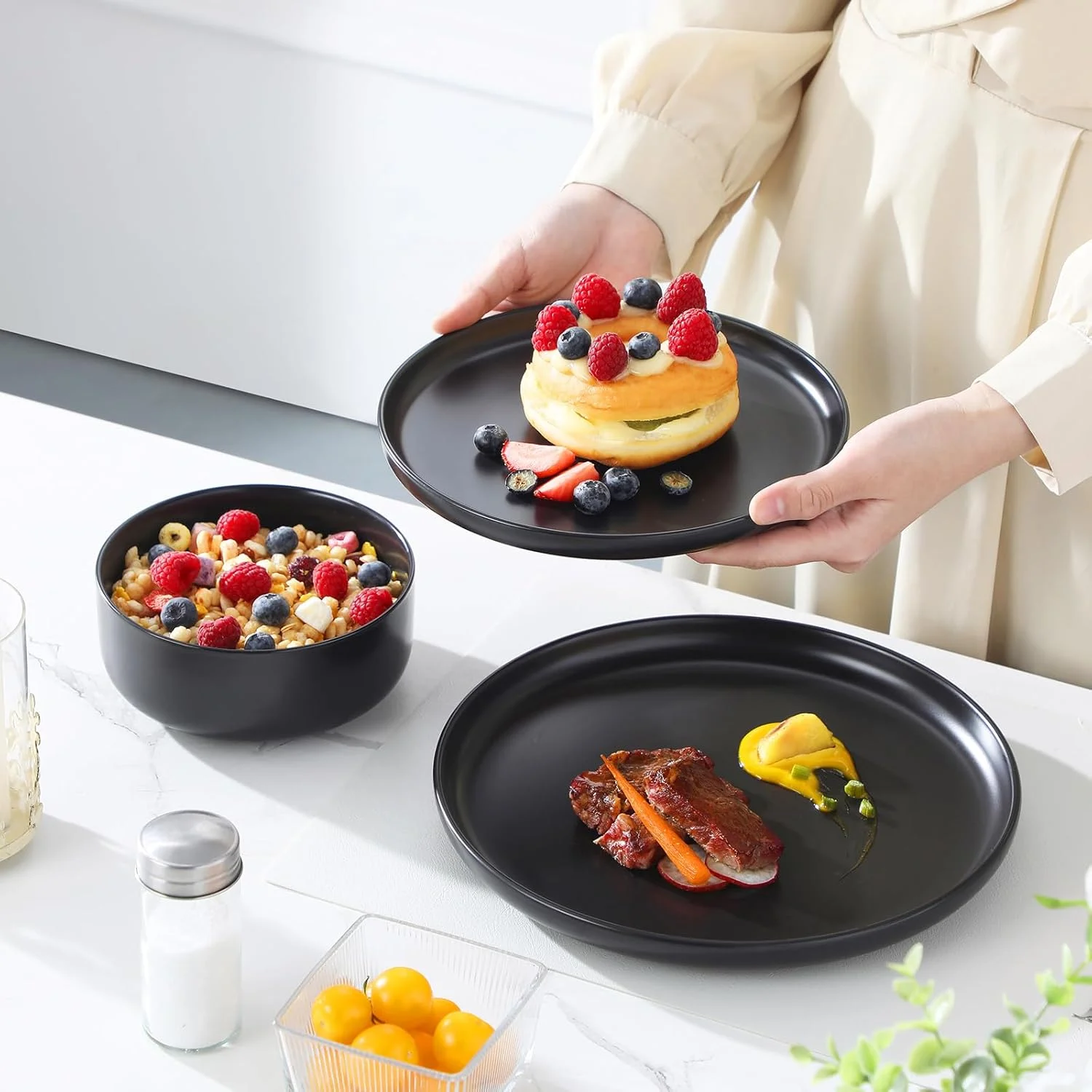 ست بشقاب و کاسه MALACASA، ست ظروف غذاخوری 12 تکه چینی برای 4 نفر، ست ظروف آشپزخانه، ظروف سرامیکی، قابل استفاده در مایکروویو و ماشین ظرفشویی، مشکی، سری LUNA ست بشقاب و کاسه MALACASA، ست ظروف غذاخوری 12 تکه چینی برای 4 نفر، ست ظروف آشپزخانه، ظروف سرامیکی، قابل استفاده در مایکروویو و ماشین ظرفشویی، مشکی، سری LUNA