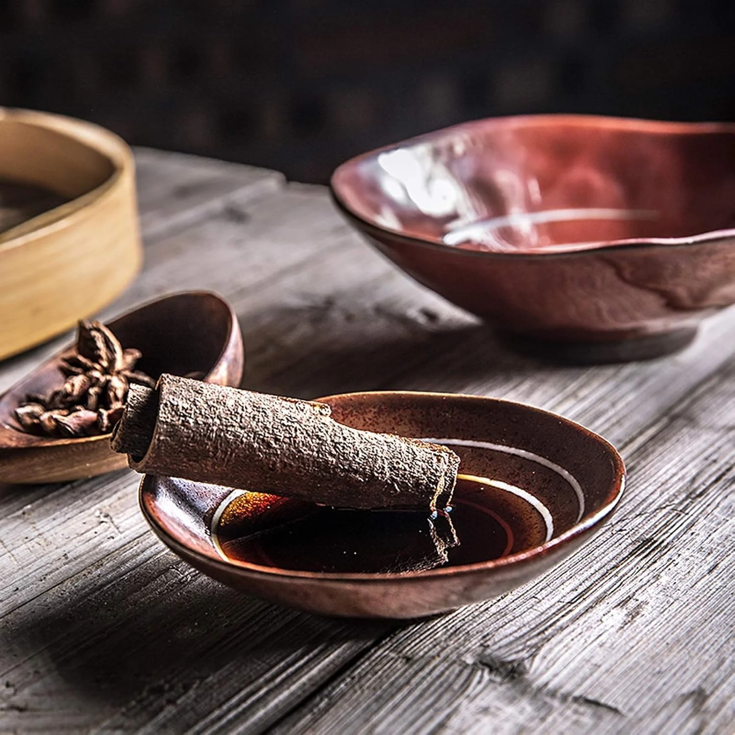 سرویس غذاخوری سرامیکی 16 پارچه ای، مجموعه ظروف غذاخوری نامنظم چینی، کاسه و بشقاب های طرح دار به سبک ژاپنی مناسب رستوران سرویس غذاخوری سرامیکی 16 پارچه ای، مجموعه ظروف غذاخوری نامنظم چینی، کاسه و بشقاب های طرح دار به سبک ژاپنی مناسب رستوران