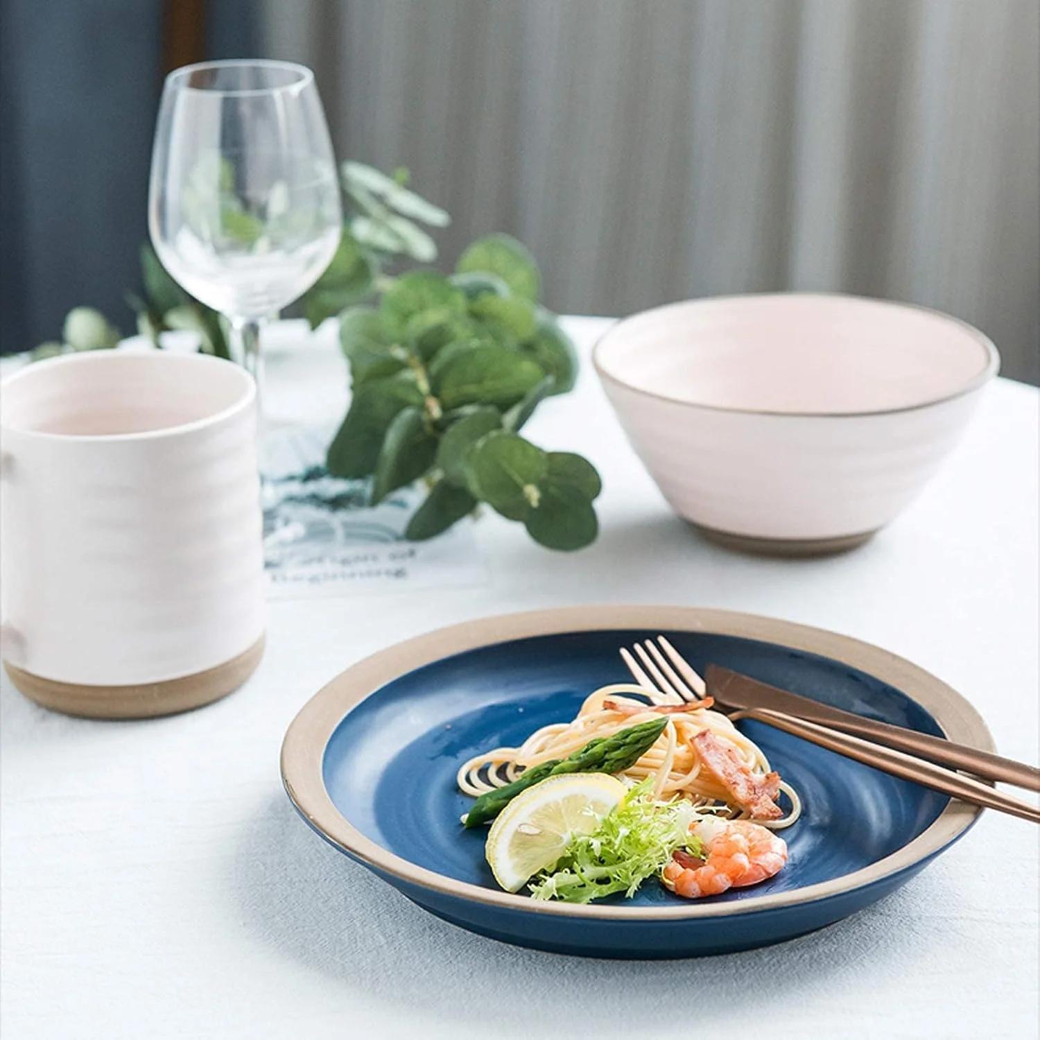 سرویس غذاخوری، سرویس ظروف چینی، ست ترکیبی 20 تکه ظروف سرامیکی دو رنگ مناسب هدیه عروسی | 6 کاسه غلات و 8 بشقاب استیک به همراه 6 ماگ سرویس غذاخوری، سرویس ظروف چینی، ست ترکیبی 20 تکه ظروف سرامیکی دو رنگ مناسب هدیه عروسی | 6 کاسه غلات و 8 بشقاب استیک به همراه 6 ماگ