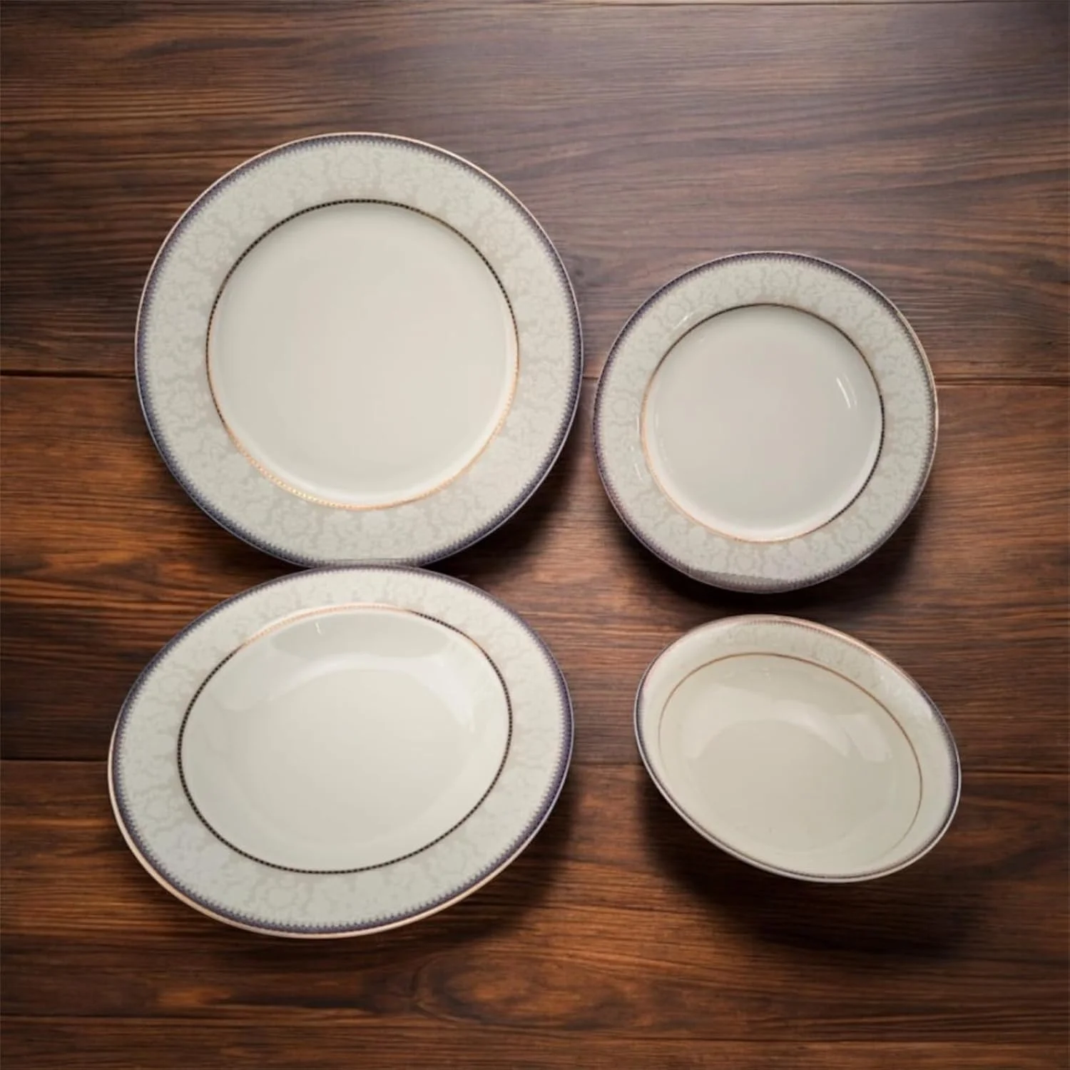 سرویس غذاخوری ۲۴ پارچه چینی درجه یک، شامل ۶ بشقاب غذاخوری، ۶ بشقاب دسرخوری، ۶ بشقاب سوپ خوری و ۶ کاسه | سرویس غذاخوری برای ۶ نفر