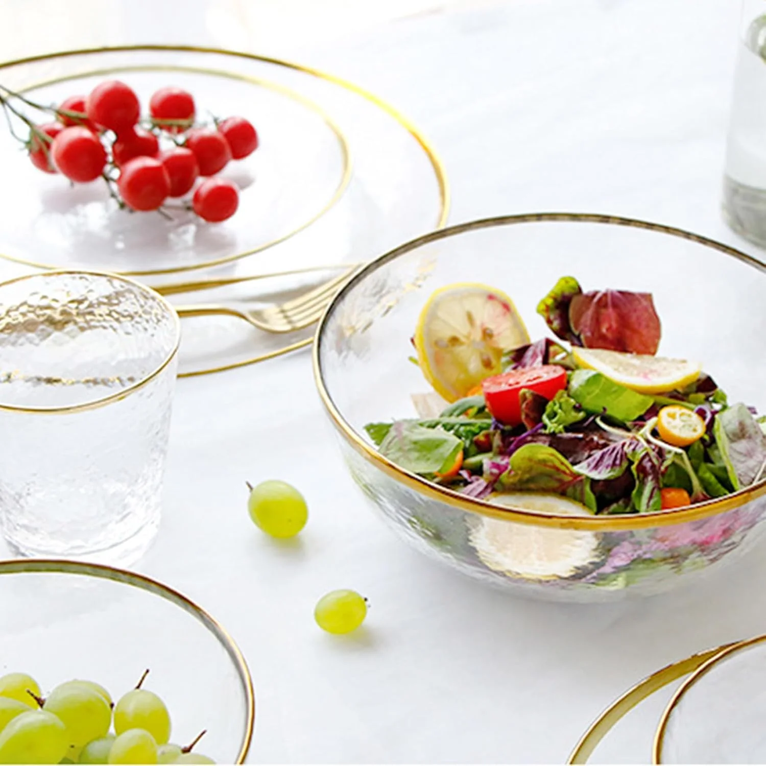 ست ظروف غذاخوری 12 پارچه شیشه ای LE POTOCIO، ست بشقاب و کاسه با لبه طلایی نقاشی شده با دست، مقاوم در برابر لب پر شدن، ست ظروف گرد سبک وزن برای 4 نفر
