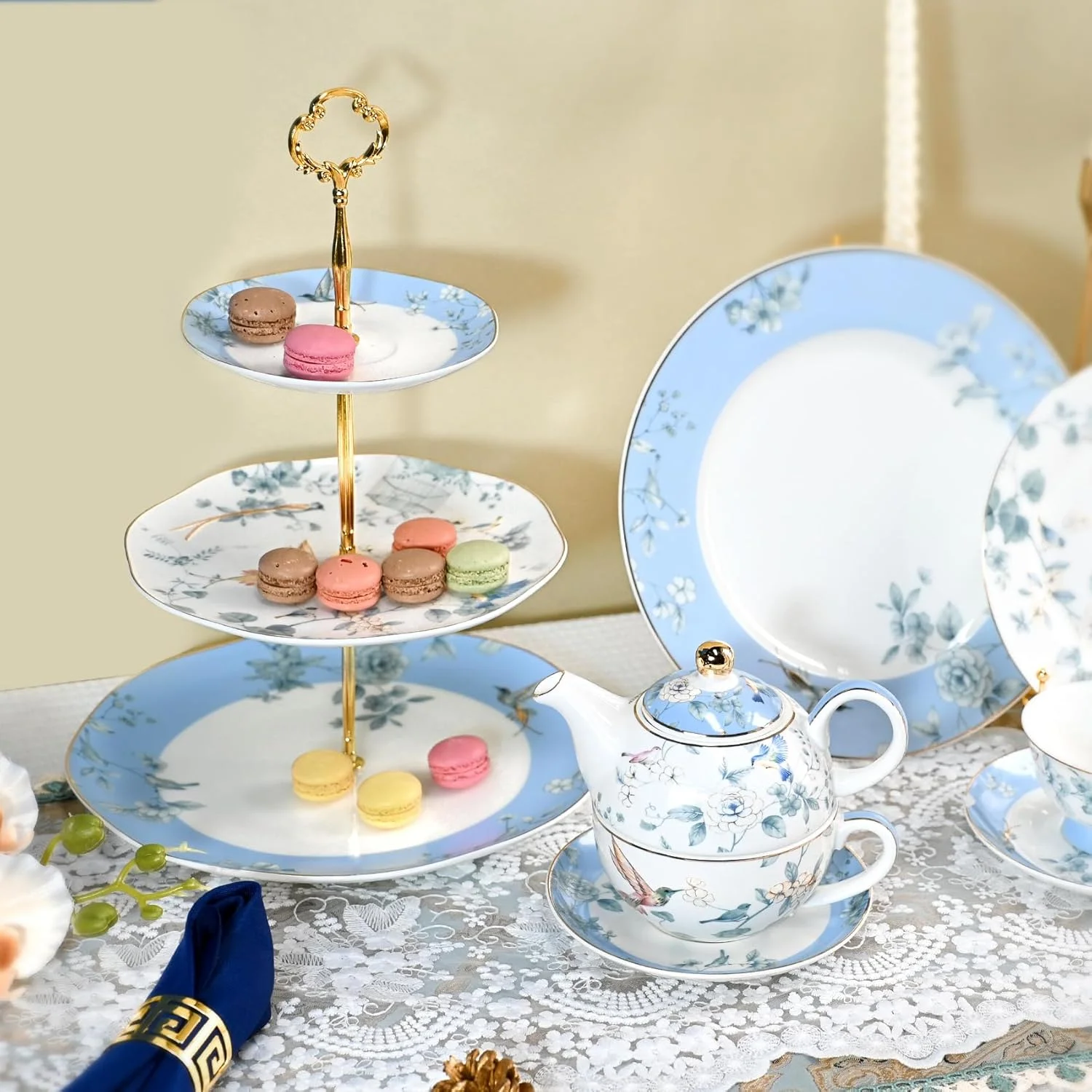 ست ظروف چینی استخوانی LE POTOCIO، ست بشقاب و کاسه 8 تکه، ست ظروف گلدار وینتیج، مناسب برای 2 نفر ست ظروف چینی استخوانی LE POTOCIO، ست بشقاب و کاسه 8 تکه، ست ظروف گلدار وینتیج، مناسب برای 2 نفر