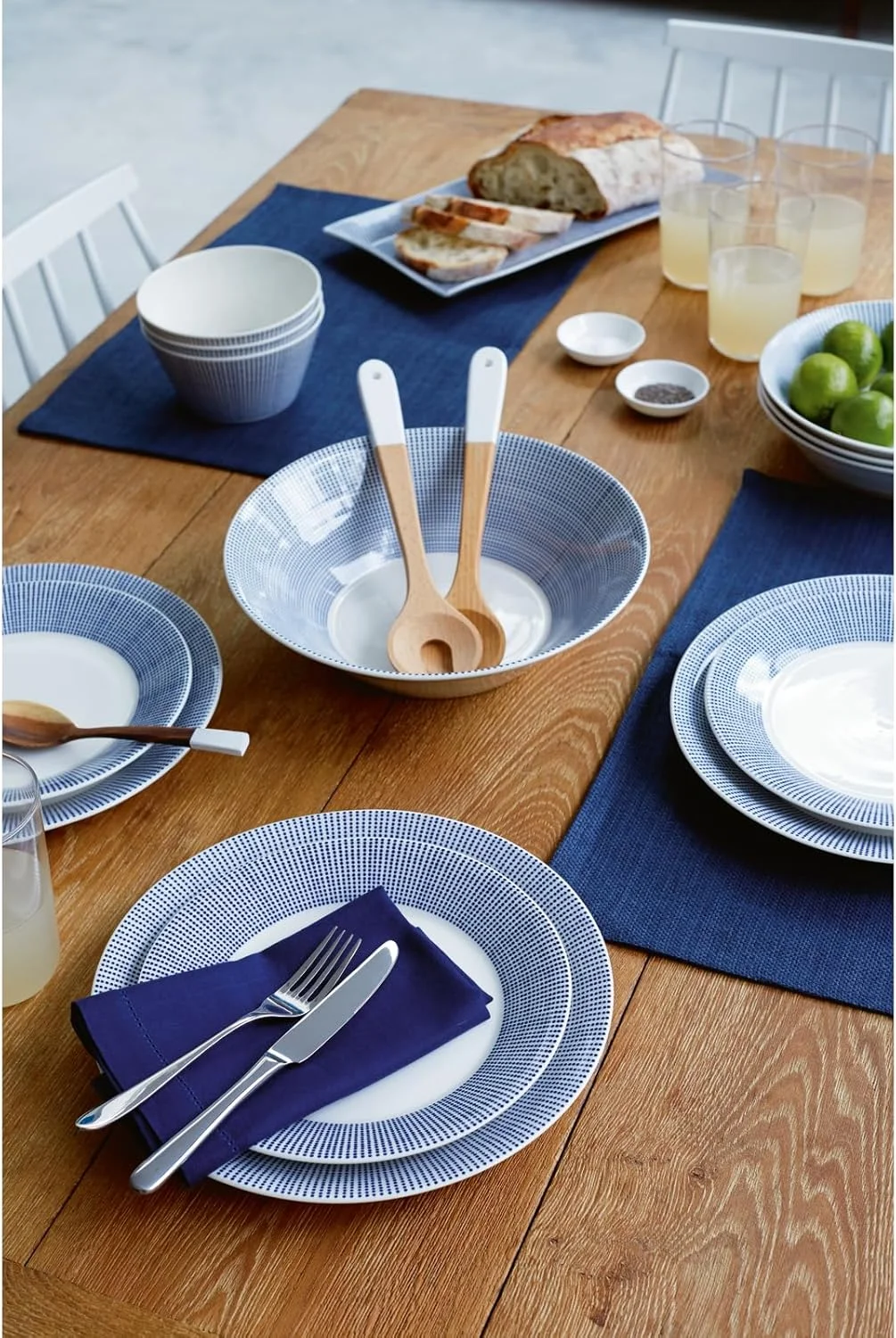 سرویس غذاخوری 16 پارچه رویال دوالتون مدل پاسیفیک طرح نقطه آبی