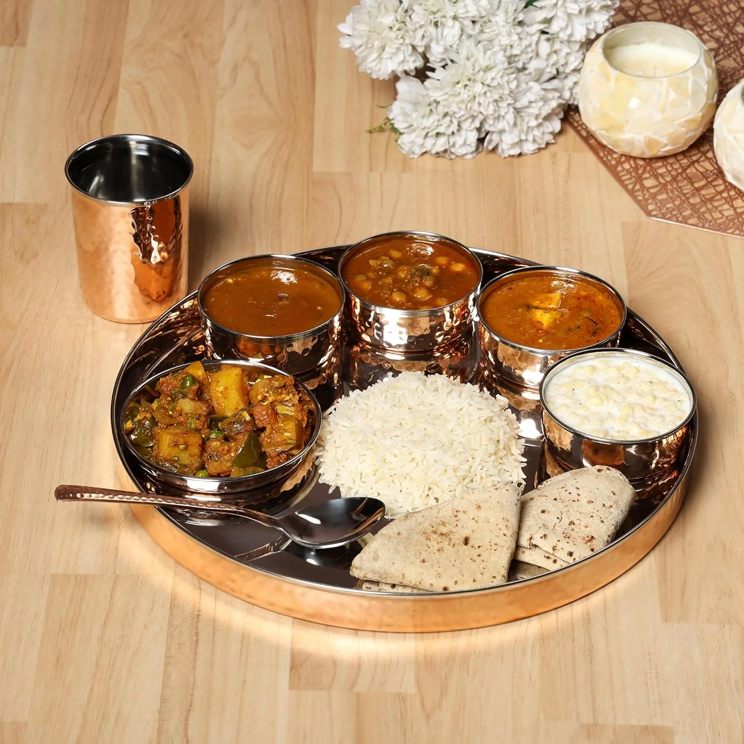 ظروف غذاخوری هندی زاپ ایمپکس، ست ظروف مسی چکش کاری شده سنتی شامل بشقاب تالی، کاسه، لیوان و قاشق، مناسب سرو غذا در منزل و آشپزخانه (استیل و مس) ظروف غذاخوری هندی زاپ ایمپکس، ست ظروف مسی چکش کاری شده سنتی شامل بشقاب تالی، کاسه، لیوان و قاشق، مناسب سرو غذا در منزل و آشپزخانه (استیل و مس)