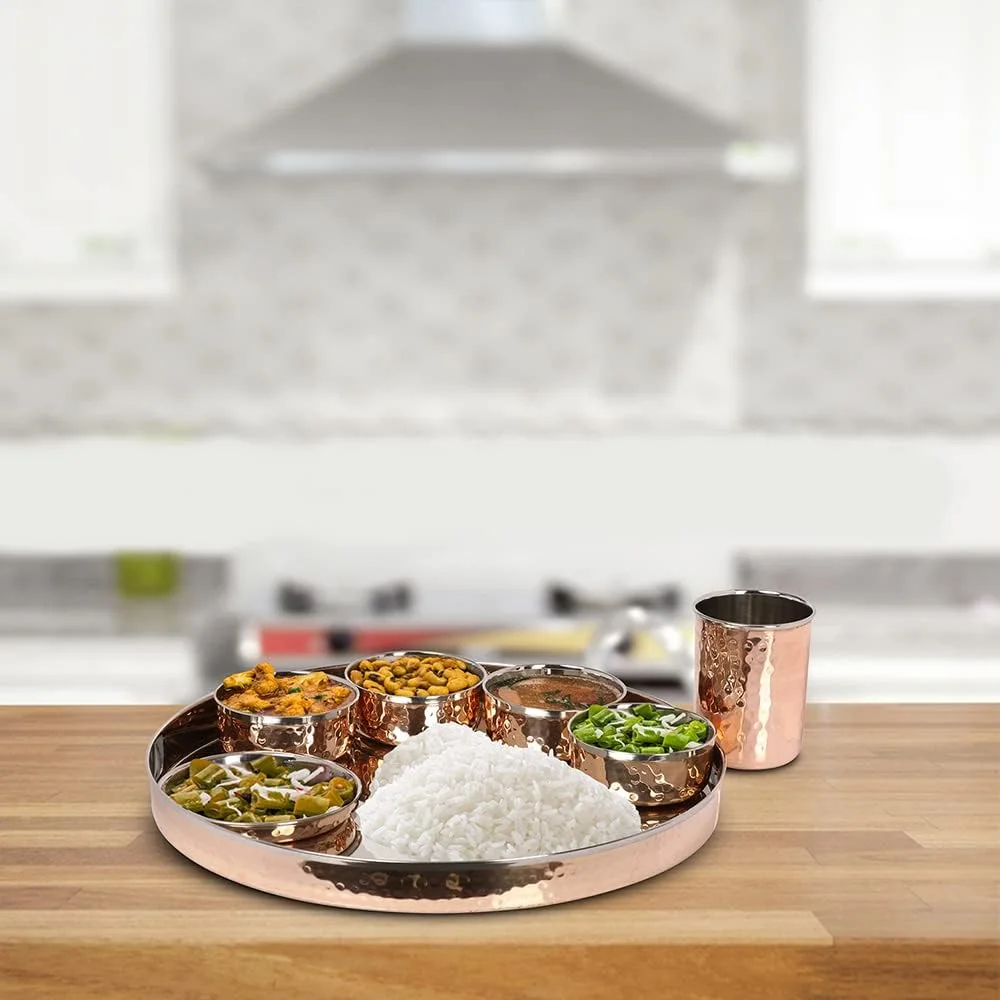 ظروف غذاخوری هندی زاپ ایمپکس، ست ظروف مسی چکش کاری شده سنتی شامل بشقاب تالی، کاسه، لیوان و قاشق، مناسب سرو غذا در منزل و آشپزخانه (استیل و مس) ظروف غذاخوری هندی زاپ ایمپکس، ست ظروف مسی چکش کاری شده سنتی شامل بشقاب تالی، کاسه، لیوان و قاشق، مناسب سرو غذا در منزل و آشپزخانه (استیل و مس)