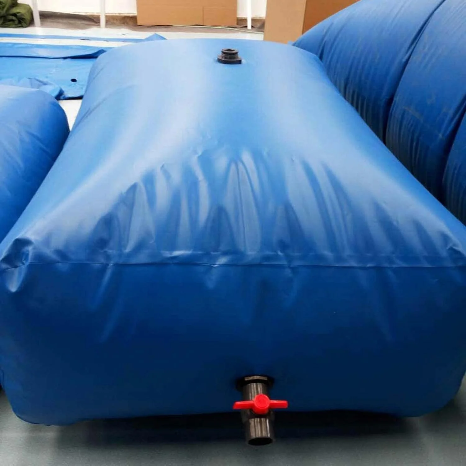 مخزن آب با ظرفیت بزرگ، مخزن آب تاشو با شیر روشن/خاموش، کیسه آب باران انعطاف پذیر در فضای باز، برای مقاومت در برابر خشکسالی، آبیاری، 200 لیتر مخزن آب با ظرفیت بزرگ، مخزن آب تاشو با شیر روشن/خاموش، کیسه آب باران انعطاف پذیر در فضای باز، برای مقاومت در برابر خشکسالی، آبیاری، 200 لیتر