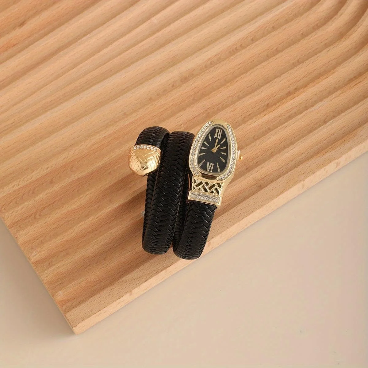 AE PRO - ساعت مچی زنانه فشن طرح مار با صفحه کوارتز، بافتنی، نگین دار لوکس با اعداد رومی (مشکی) AE PRO - ساعت مچی زنانه فشن طرح مار با صفحه کوارتز، بافتنی، نگین دار لوکس با اعداد رومی (مشکی)