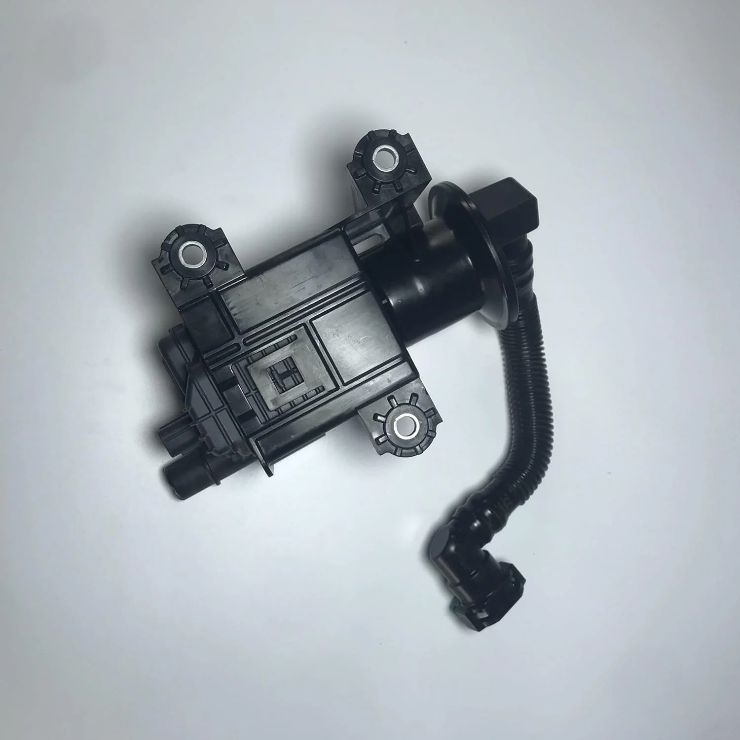 مجموعه کنیستر ذغالی 77730-06040 77730-33110 77703-06010 77703-33010 90910-af006 90910-14008 مناسب برای: کمری/هیبرید (آمریکای شمالی)، ای اس 250 (آمریکای شمالی)، آوالون، ای اس 350/300اچ (ژاپن)، کمری (ژاپن)