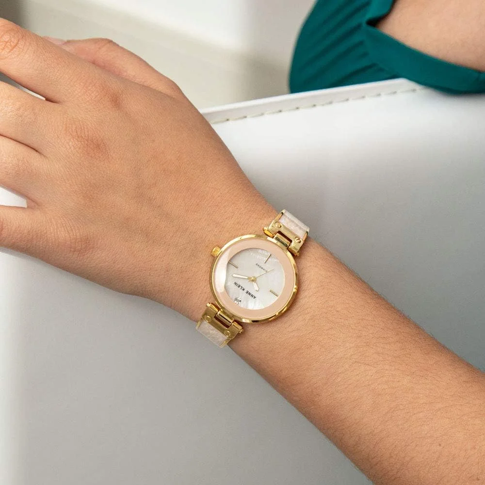 ساعت مچی زنانه آنه کلاین با بند استیل ساعت مچی زنانه آنه کلاین با بند استیل