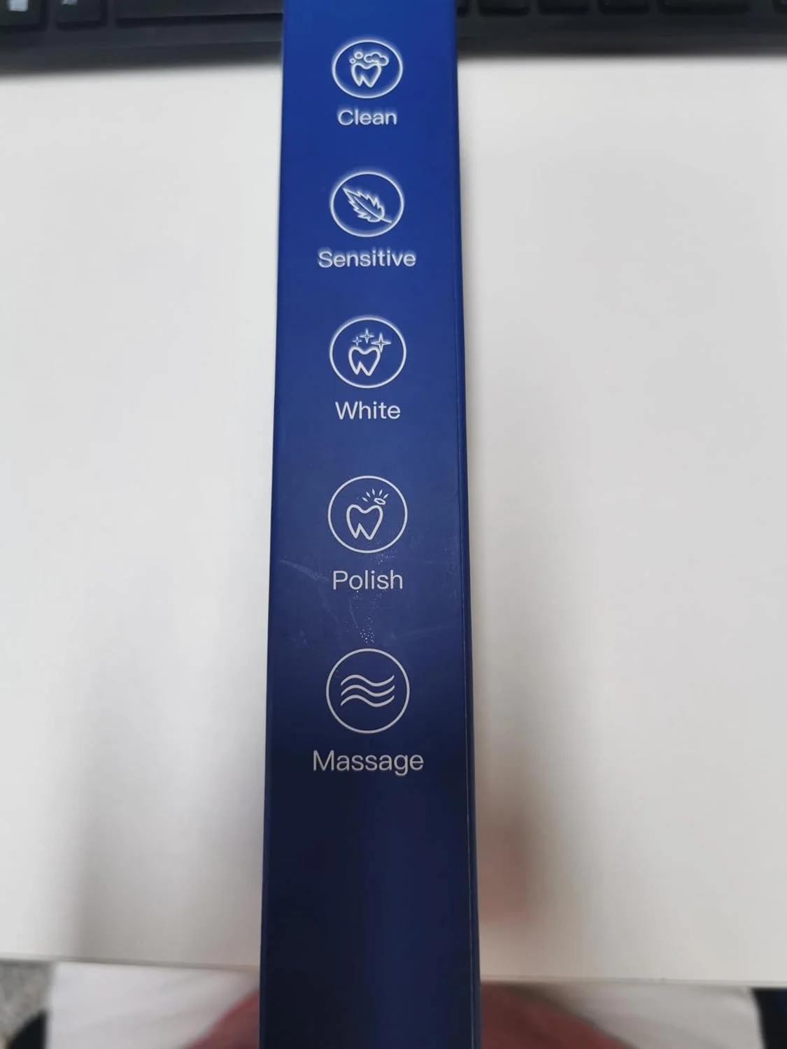 مسواک برقی، مسواک صوتی برای بزرگسالان و کودکان، مسواک برقی با 5 حالت، کیف مسافرتی، 40000VPM و 8 سر مسواک، عمر باتری 60 روزه، تایمر (مشکی مات)