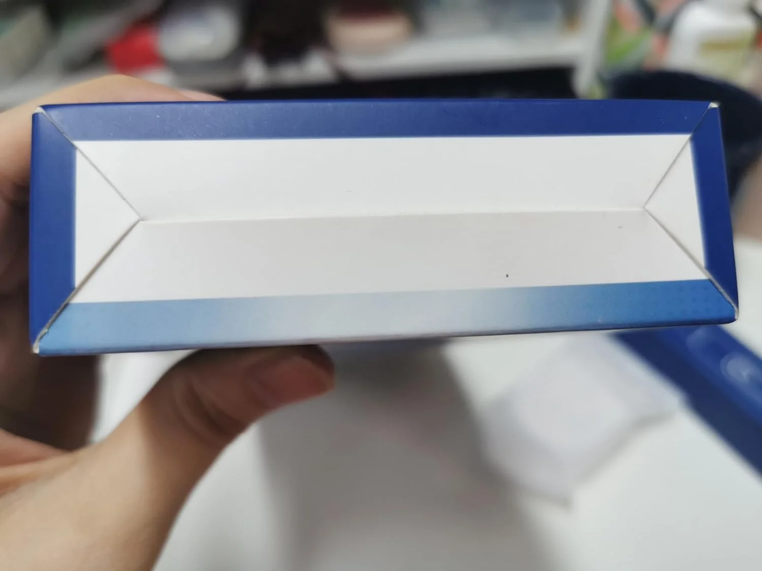 مسواک برقی، مسواک صوتی برای بزرگسالان و کودکان، مسواک برقی با 5 حالت، کیف مسافرتی، 40000VPM و 8 سر مسواک، عمر باتری 60 روزه، تایمر (مشکی مات)