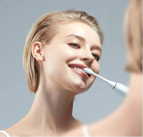 مسواک برقی سونیک APIYOO، مسواک قابل شارژ بی سیم P7، ضد آب IPX7 با 5 حالت مسواک زدن، تایمر هوشمند 2 دقیقه ای برای بزرگسالان. (سه رنگ) (سفید) مسواک برقی سونیک APIYOO، مسواک قابل شارژ بی سیم P7، ضد آب IPX7 با 5 حالت مسواک زدن، تایمر هوشمند 2 دقیقه ای برای بزرگسالان. (سه رنگ) (سفید)