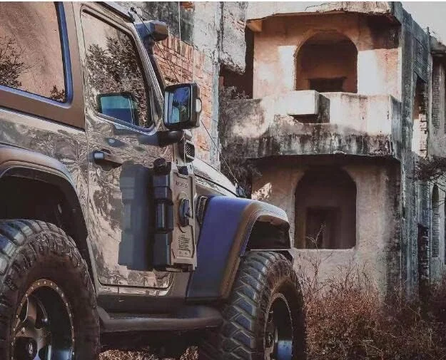 سطل درب جانبی، مخزن روغن سوخت قابل حمل، سطل یدکی آب و روغن 9 لیتری مشکی برای جیپ رانگلر JK JL 2007-2024، مناسب کمپینگ در فضای باز و آفرود JL1285