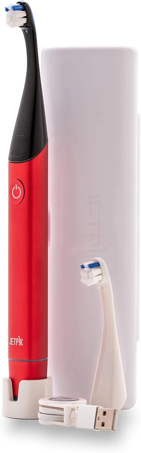 مسواک برقی سونیک قابل شارژ جت‌پیک JP300 مدرن برای بزرگسالان - 5 حالت مسواک زدن، بدنه آلومینیومی ممتاز، ضد آب، شارژ القایی USB، دارای کیف مسافرتی قابل حمل - رنگ قرمز