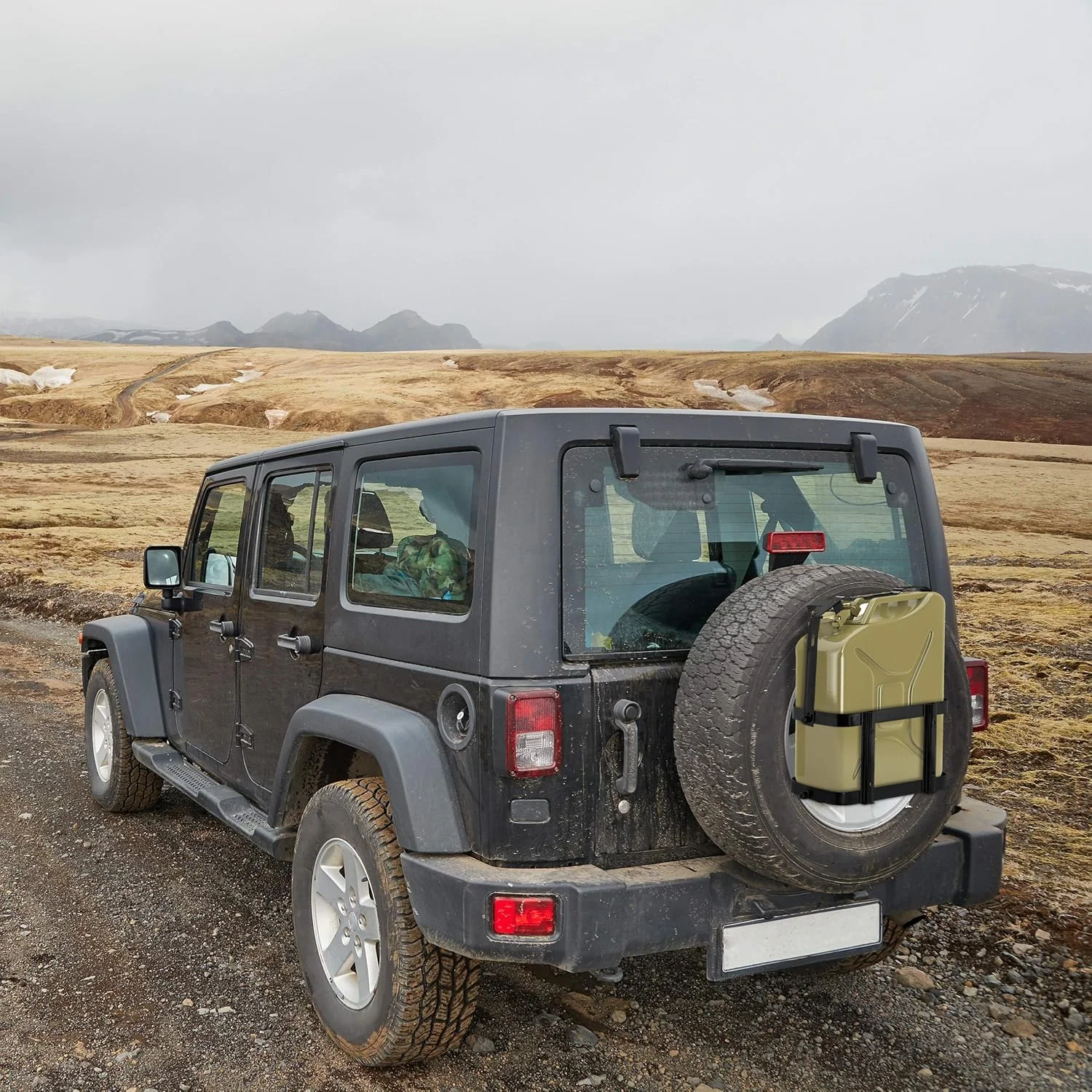 نگهدارنده گالن سوخت Relaxdays Jerry Can، مناسب خودرو و کامیون، برای گالن های 10 و 20 لیتری، قفس فلزی قفل شونده، بنزین و گازوئیل، مشکی نگهدارنده گالن سوخت Relaxdays Jerry Can، مناسب خودرو و کامیون، برای گالن های 10 و 20 لیتری، قفس فلزی قفل شونده، بنزین و گازوئیل، مشکی