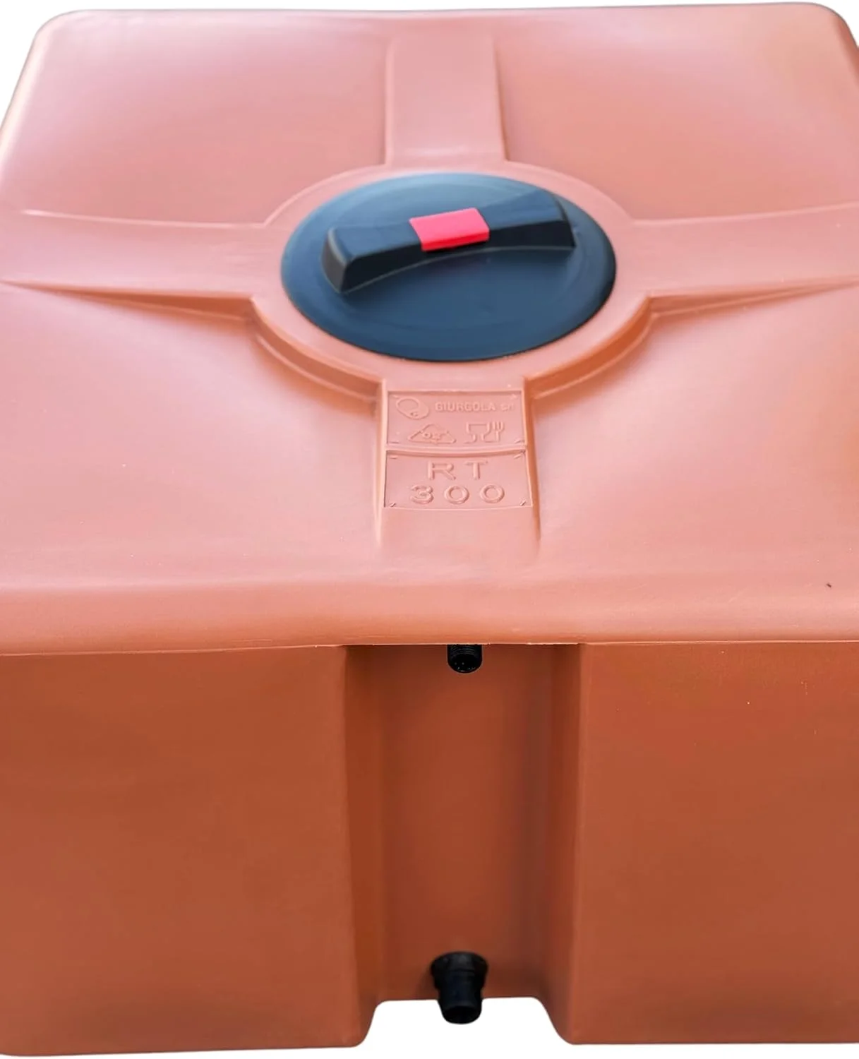 مخزن پلی اتیلن، تایید شده برای آب آشامیدنی، مربعی، کم ارتفاع، مدل 300 لیتری، رنگ تراکوتا، ساخت ایتالیا