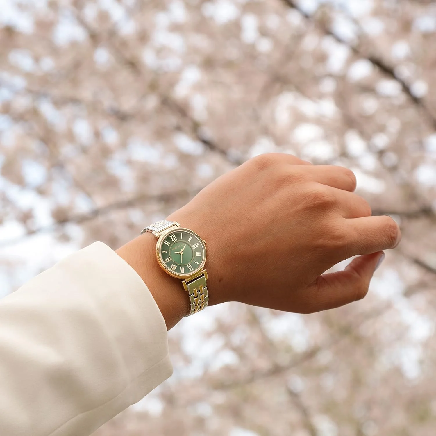 ساعت مچی عقربه ای زنانه آنه کلاین با صفحه نمایش آنالوگ و بند استیل دو رنگ مدل AK2159GNTT، سایز ONE