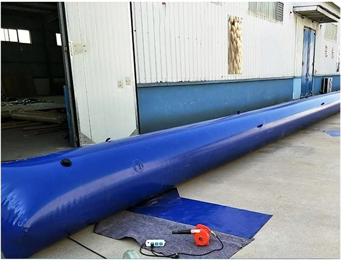 مخزن آب تاشو اضطراری PHLEPS، کیسه ذخیره آب قابل حمل و مقاوم در برابر آب و هوای بیرون، برای آبیاری مزرعه باغ، مخزن آب PVC، قابل تنظیم (رنگ: آبی، اندازه: 400 لیتر/1x0.8x0.5 متر) مخزن آب تاشو اضطراری PHLEPS، کیسه ذخیره آب قابل حمل و مقاوم در برابر آب و هوای بیرون، برای آبیاری مزرعه باغ، مخزن آب PVC، قابل تنظیم (رنگ: آبی، اندازه: 400 لیتر/1x0.8x0.5 متر)