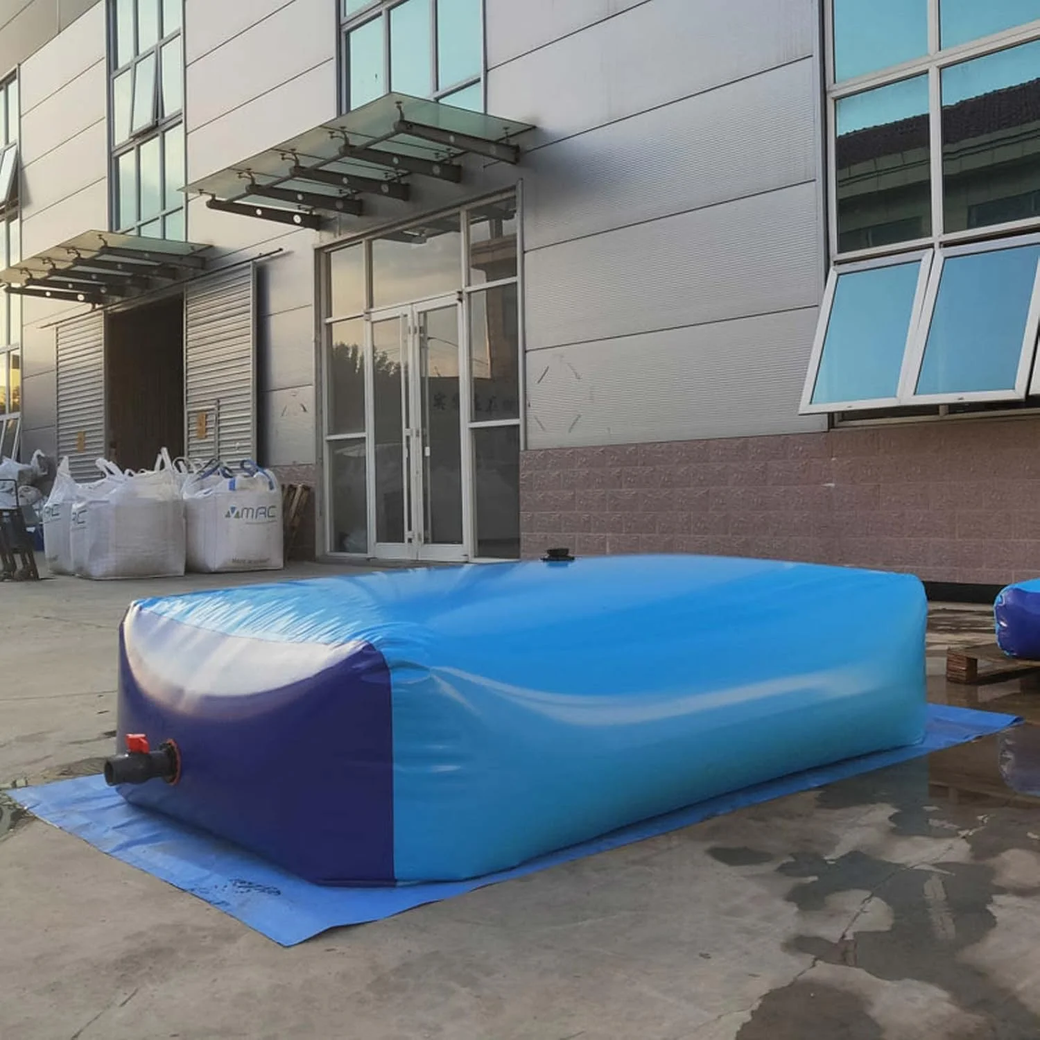 کیسه آب بزرگ در فضای باز، مخزن انعطاف پذیر حمل آب، مناسب برای باغبانی، ساخت و ساز، کشاورزی، اسب سواری، 500 لیتر