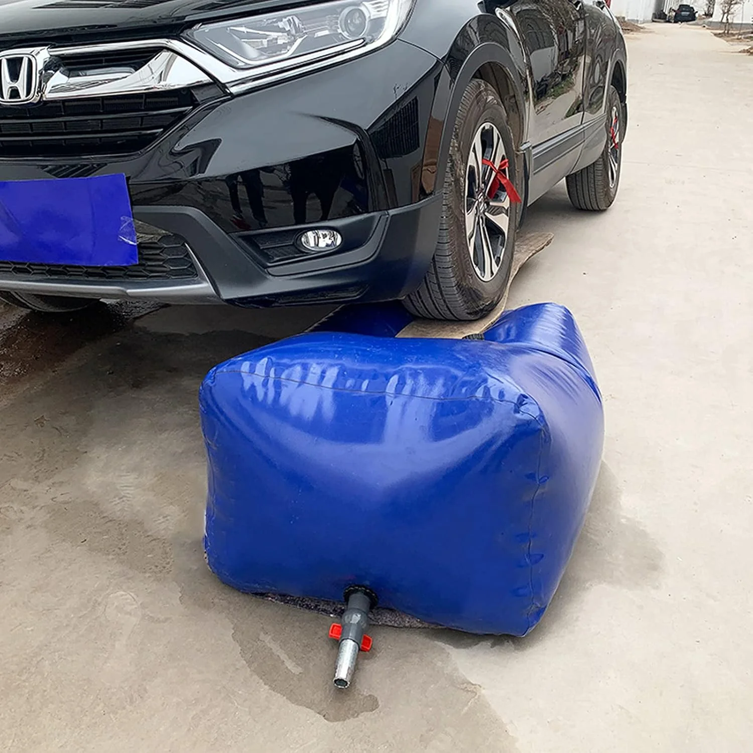 High Capacity Outdoor Storage Water Bladder, Portable Mobile Emergency Water Tank, Reusable Flexible Plastic Water Bag with Valve for Alternative Emergency Water Delivery Transfer High Capacity Outdoor Storage Water Bladder, Portable Mobile Emergency Water Tank, Reusable Flexible Plastic Water Bag with Valve for Alternative Emergency Water Delivery Transfer