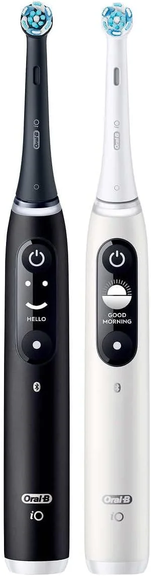 مسواک برقی شارژی Oral-B iO Ultimate Clean، مجموعه 2 عددی شامل 2 دسته، 2 شارژر، 4 سری برس، 2 کیف مسافرتی و بلوتوث (سیاه + سفید)