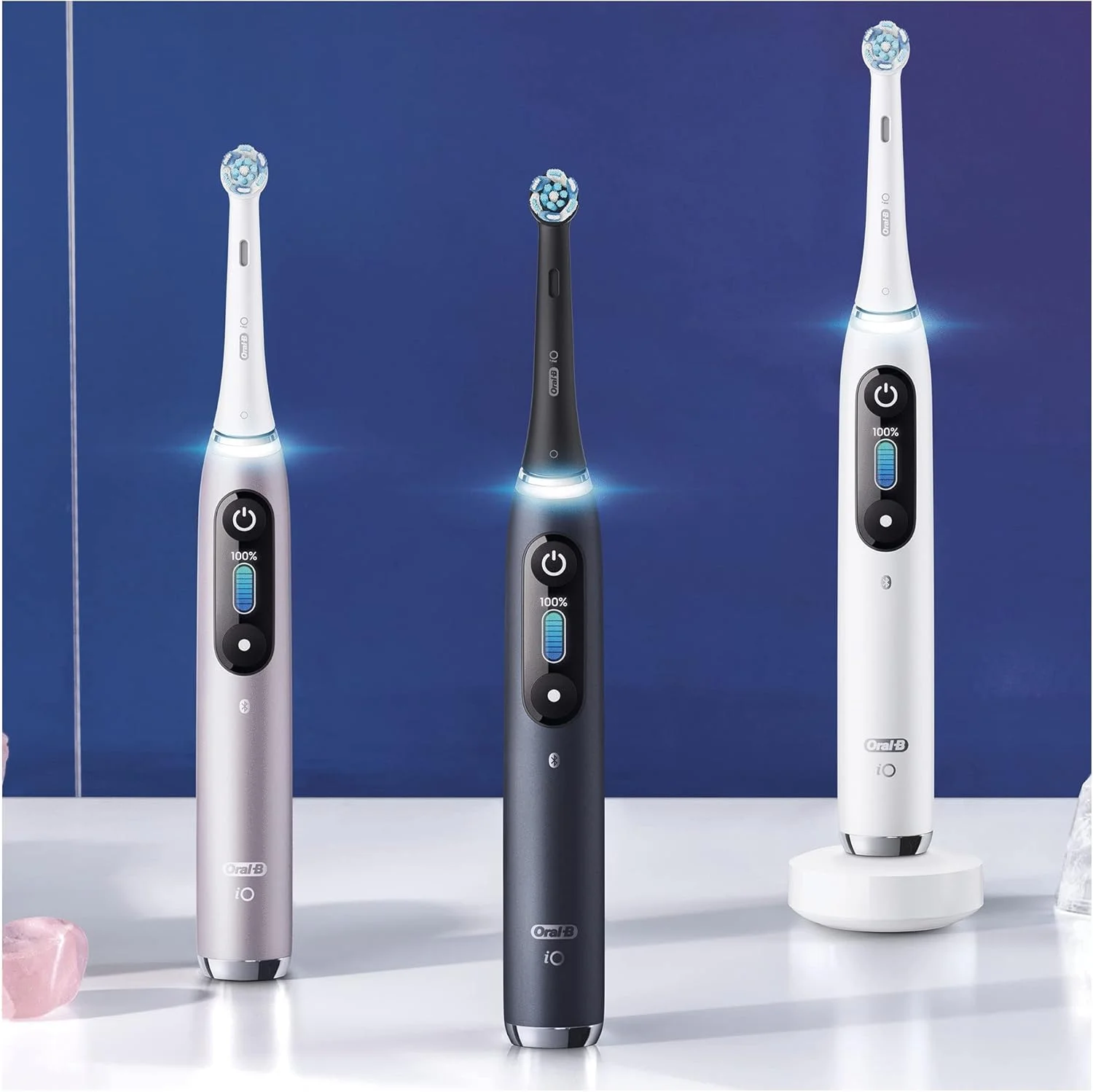مسواک برقی Oral-B iO Series 9، نسخه ویژه، همراه با اپلیکیشن موبایل Oral-B، با فناوری Magnet iO، کیف مسافرتی با عملکرد شارژ، کیف لوازم آرایشی، صورتی کوارتز مسواک برقی Oral-B iO Series 9، نسخه ویژه، همراه با اپلیکیشن موبایل Oral-B، با فناوری Magnet iO، کیف مسافرتی با عملکرد شارژ، کیف لوازم آرایشی، صورتی کوارتز