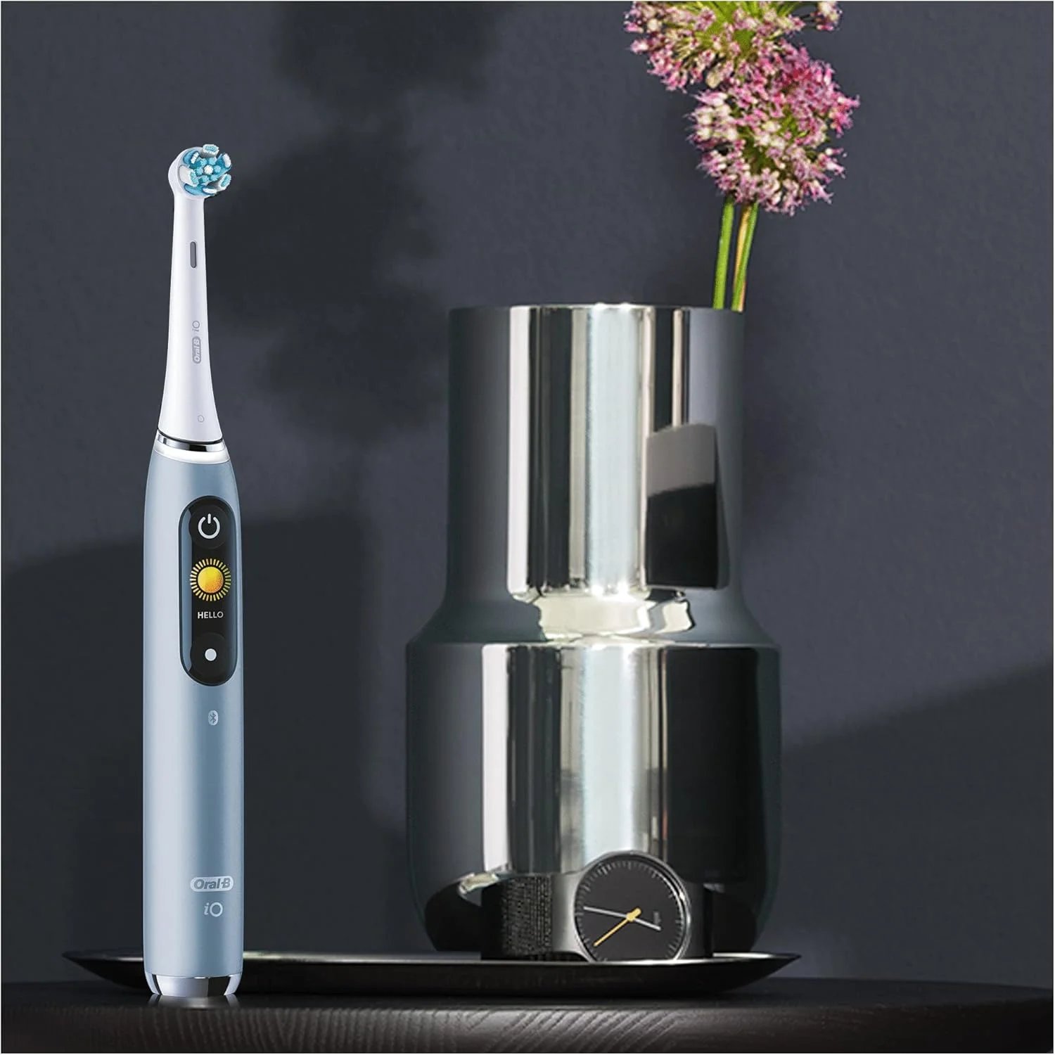 مسواک برقی Oral-B iO Series 9، نسخه ویژه، همراه با اپلیکیشن موبایل Oral-B، با Magnet iO، کیف مسافرتی با عملکرد شارژ، کیف لوازم آرایشی، آبی مسواک برقی Oral-B iO Series 9، نسخه ویژه، همراه با اپلیکیشن موبایل Oral-B، با Magnet iO، کیف مسافرتی با عملکرد شارژ، کیف لوازم آرایشی، آبی