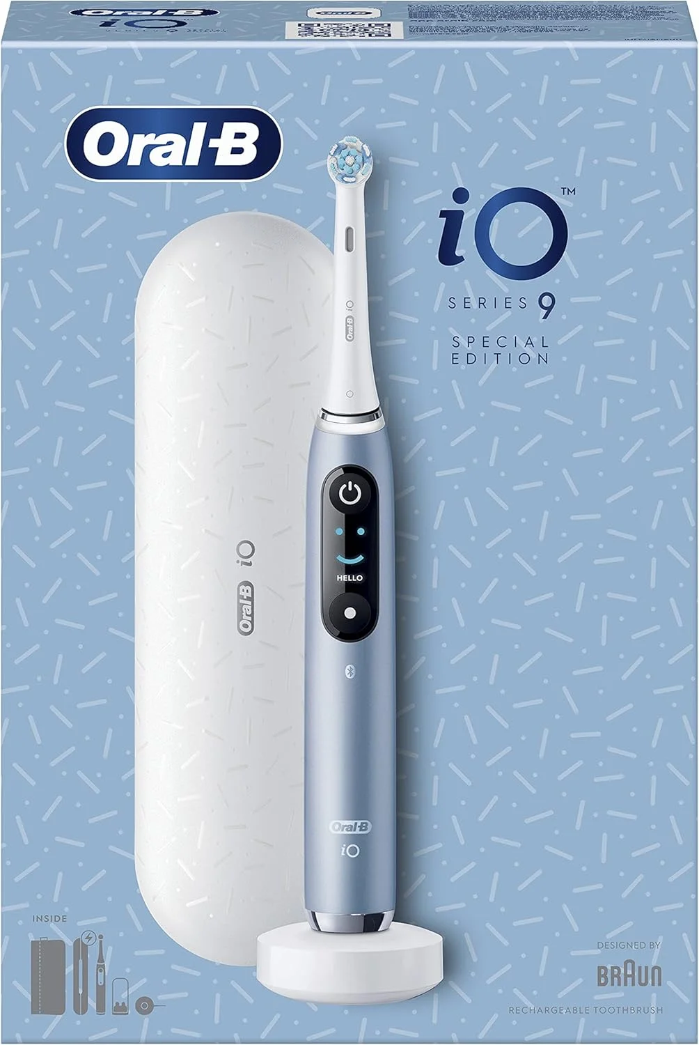 مسواک برقی Oral-B iO Series 9، نسخه ویژه، همراه با اپلیکیشن موبایل Oral-B، با Magnet iO، کیف مسافرتی با عملکرد شارژ، کیف لوازم آرایشی، آبی مسواک برقی Oral-B iO Series 9، نسخه ویژه، همراه با اپلیکیشن موبایل Oral-B، با Magnet iO، کیف مسافرتی با عملکرد شارژ، کیف لوازم آرایشی، آبی
