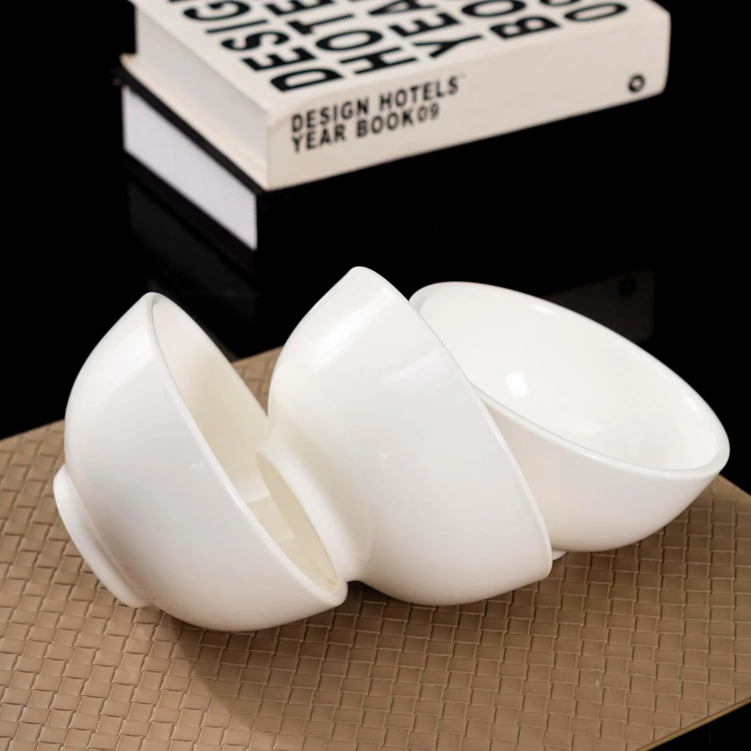 سرویس غذاخوری 16 پارچه سرامیکی سفید تک پلاس - بشقاب های 10.5 اینچی و 9 اینچی، کاسه های 6 اینچی و 5 اینچی - قابل استفاده در مایکروویو، ماشین ظرفشویی و فر - ظروف غذاخوری شیک و مینیمالیستی برای غذا خوردن و پذیرایی سرویس غذاخوری 16 پارچه سرامیکی سفید تک پلاس - بشقاب های 10.5 اینچی و 9 اینچی، کاسه های 6 اینچی و 5 اینچی - قابل استفاده در مایکروویو، ماشین ظرفشویی و فر - ظروف غذاخوری شیک و مینیمالیستی برای غذا خوردن و پذیرایی