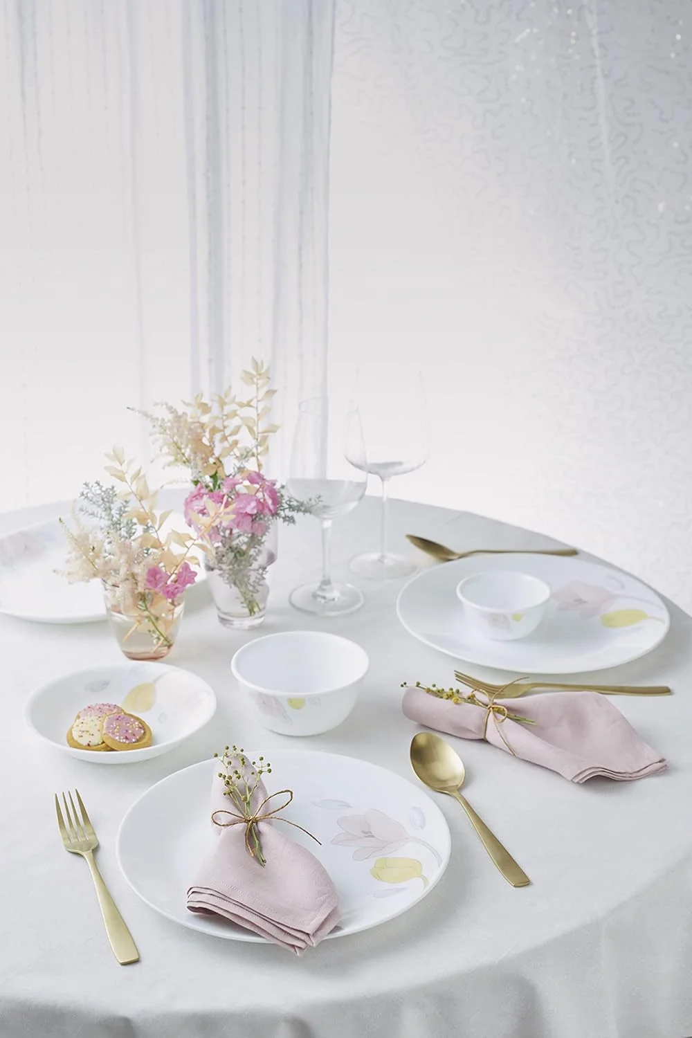 بشقاب شام خوری ۲۶ سانتی متری SKOODLE CORELLE Livingware Plus Elegance، سبک و بادوام، ساخته شده از شیشه Vitrelle، قابل استفاده در مایکروویو و ماشین ظرفشویی، ظروف زیبا برای غذاخوری و هدیه - ست 6 عددی