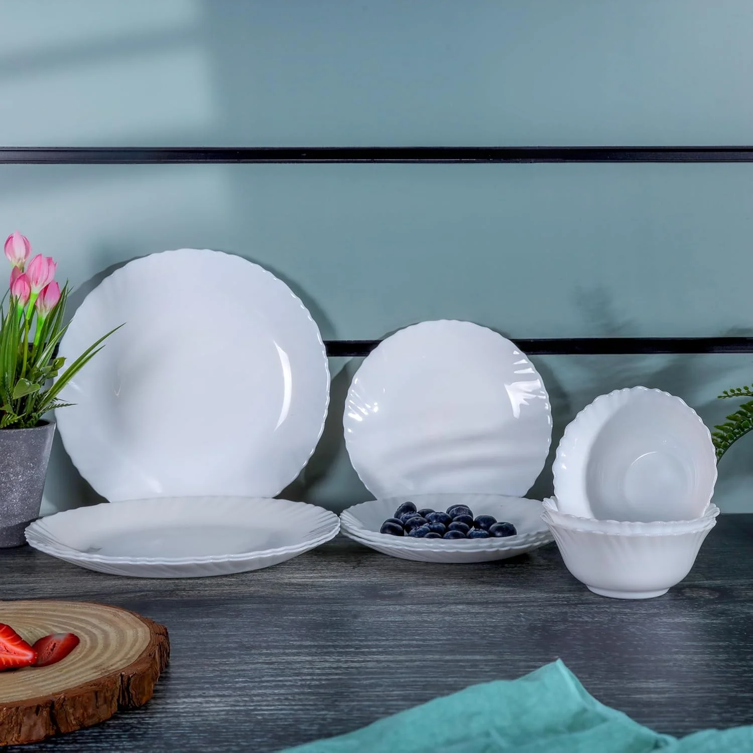 سرویس غذاخوری 12 پارچه رویال فورد مدل Opal Wear، طراحی زیبا و شیک، قابل شستشو در ماشین ظرفشویی/قابل استفاده در فریزر، ایده آل برای وعده های غذایی خانوادگی و دورهمی های غیر رسمی، سفید، RF10287 سرویس غذاخوری 12 پارچه رویال فورد مدل Opal Wear، طراحی زیبا و شیک، قابل شستشو در ماشین ظرفشویی/قابل استفاده در فریزر، ایده آل برای وعده های غذایی خانوادگی و دورهمی های غیر رسمی، سفید، RF10287