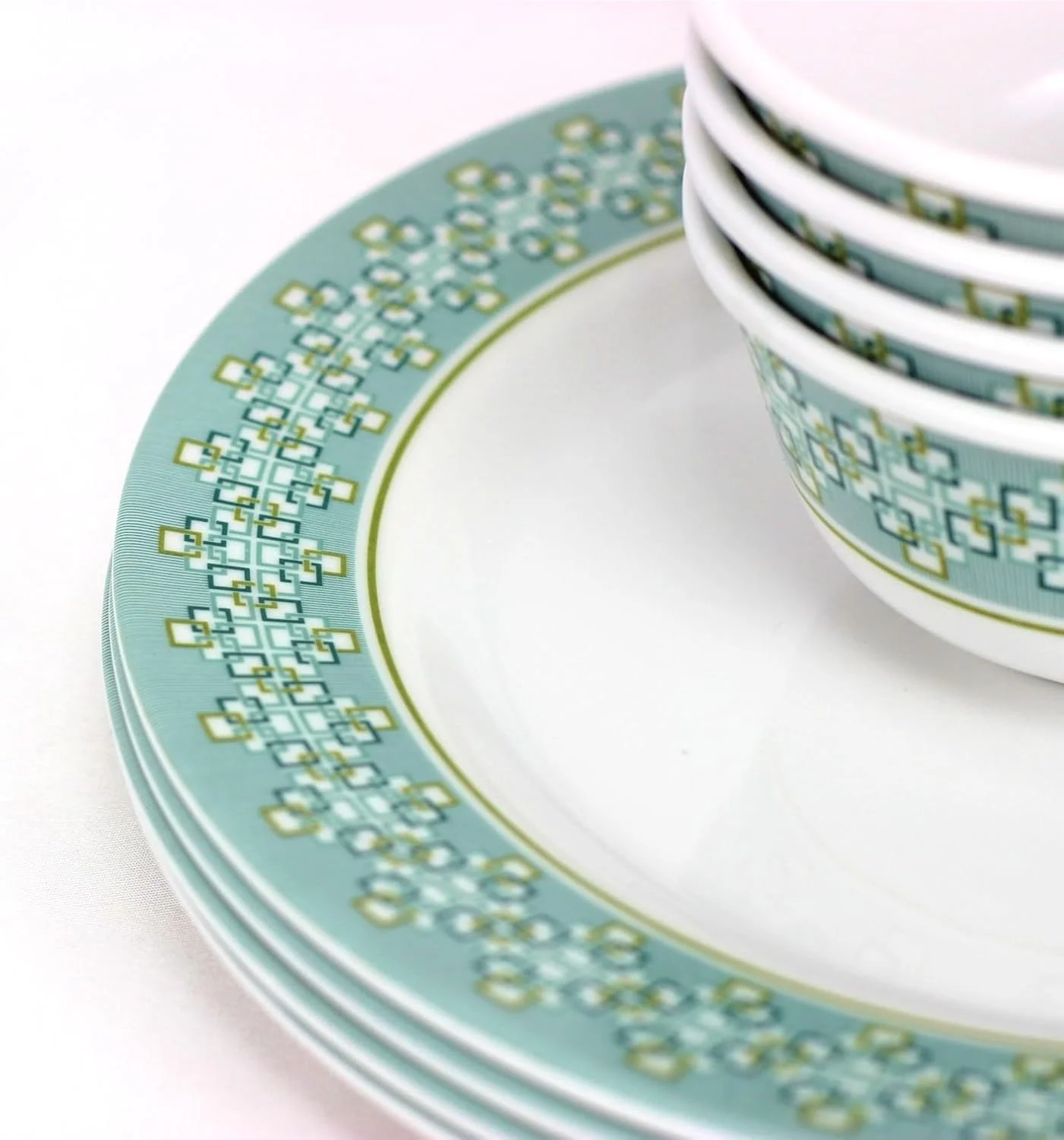 ست غذاخوری 12 پارچه ملامین Melrich شامل بشقاب غذاخوری، بشقاب سوپ خوری و کاسه، قابل شستشو در ماشین ظرفشویی و فریزر، بادوام و محکم