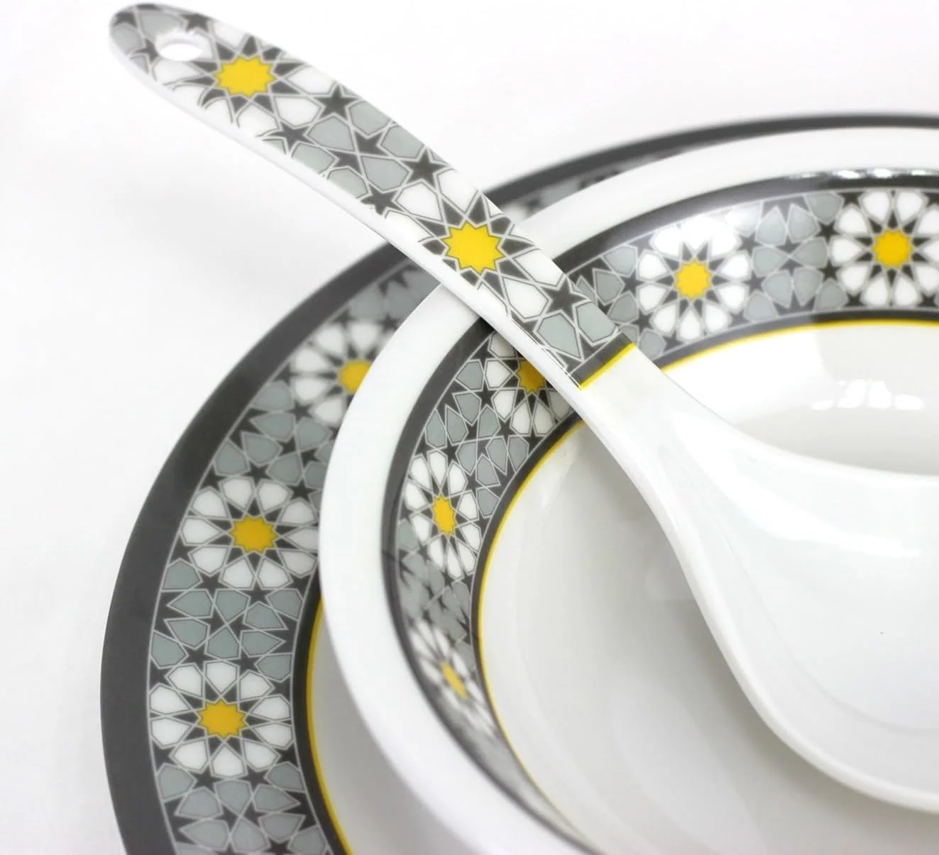 سرویس غذاخوری 38 پارچه ملامین Melrich شامل بشقاب غذاخوری، بشقاب سوپ خوری، بشقاب سرو، ملاقه خورش، ملاقه برنج، کاسه درب دار، لیوان آب و کاسه. مقاوم، بادوام، قابل شستشو در ماشین ظرفشویی و فریزر سرویس غذاخوری 38 پارچه ملامین Melrich شامل بشقاب غذاخوری، بشقاب سوپ خوری، بشقاب سرو، ملاقه خورش، ملاقه برنج، کاسه درب دار، لیوان آب و کاسه. مقاوم، بادوام، قابل شستشو در ماشین ظرفشویی و فریزر