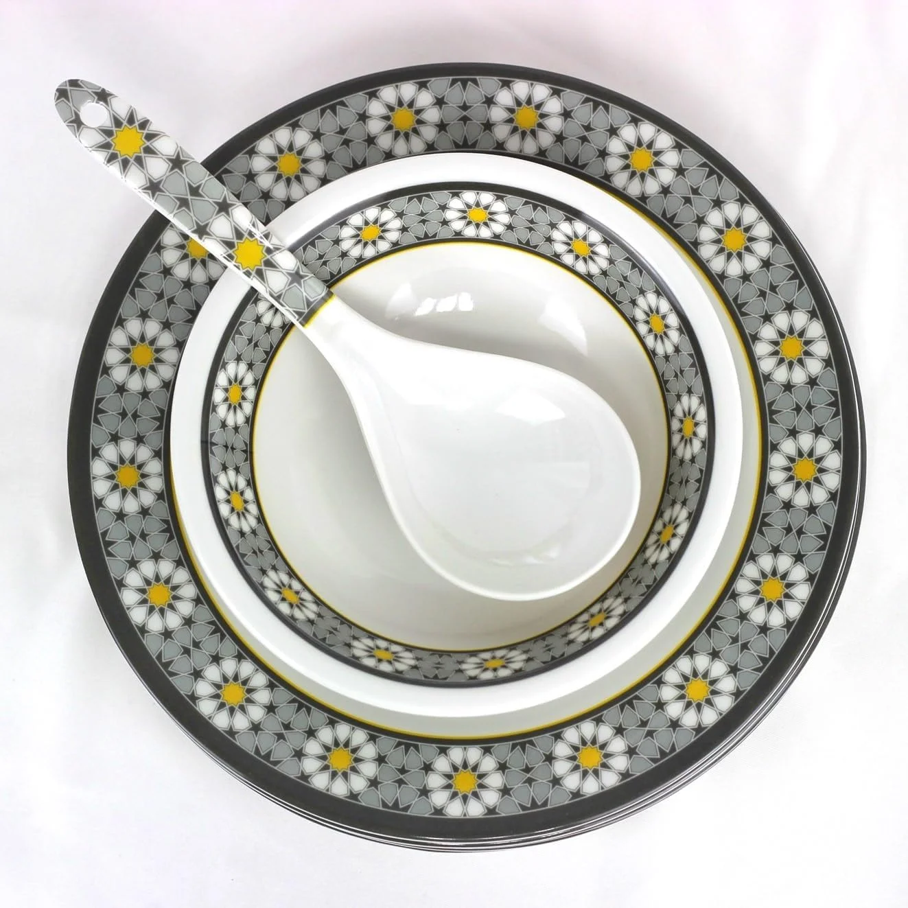 سرویس غذاخوری 38 پارچه ملامین Melrich شامل بشقاب غذاخوری، بشقاب سوپ خوری، بشقاب سرو، ملاقه خورش، ملاقه برنج، کاسه درب دار، لیوان آب و کاسه. مقاوم، بادوام، قابل شستشو در ماشین ظرفشویی و فریزر سرویس غذاخوری 38 پارچه ملامین Melrich شامل بشقاب غذاخوری، بشقاب سوپ خوری، بشقاب سرو، ملاقه خورش، ملاقه برنج، کاسه درب دار، لیوان آب و کاسه. مقاوم، بادوام، قابل شستشو در ماشین ظرفشویی و فریزر