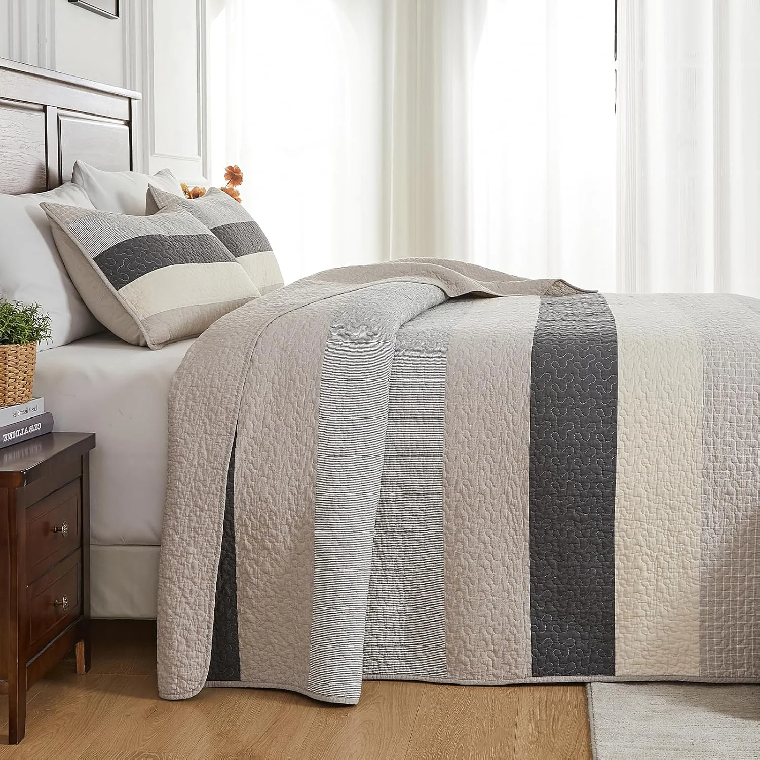 لحاف پنبه ای 100% SahSahCasa سایز بزرگ 304x259 سانتی متر، روانداز فوق العاده بزرگ و عریض، لحاف سبک وزن، لحاف راه راه، 3 تکه، خاکستری لحاف پنبه ای 100% SahSahCasa سایز بزرگ 304x259 سانتی متر، روانداز فوق العاده بزرگ و عریض، لحاف سبک وزن، لحاف راه راه، 3 تکه، خاکستری