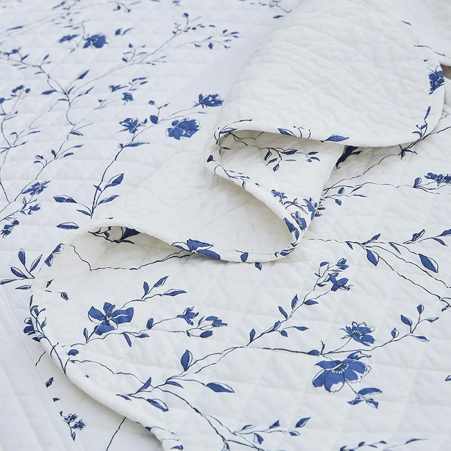 SahSahCasa 100% Cotton 128"x120" Oversized Bedspread Coverlet Quilt Set Lightweight Comforter, Blue