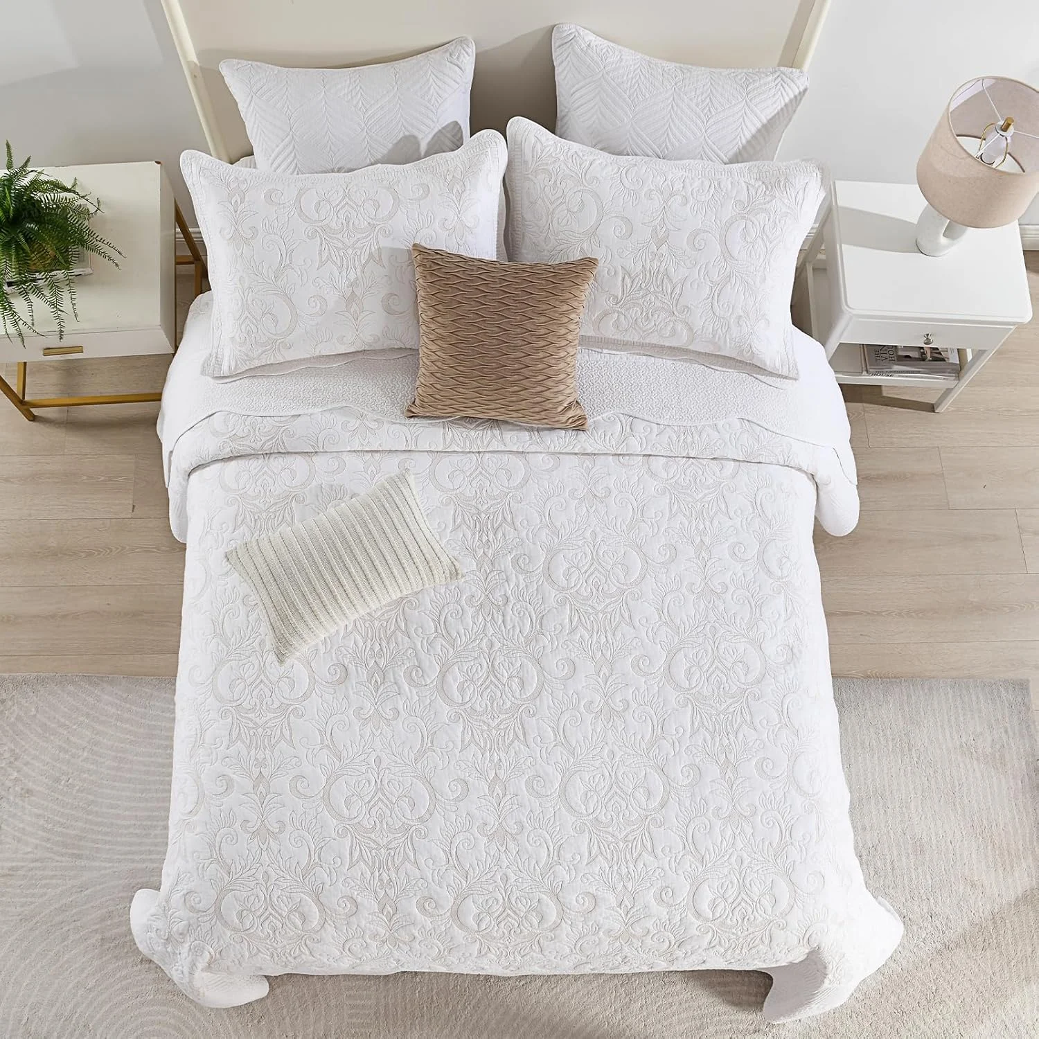 روتختی پنبه‌ای 100% SahSahCasa سایز 325x305 سانتی‌متر، مناسب تخت کالیفرنیا کینگ بزرگ، ست رو تختی لحافی، لحاف بزرگ کالیفرنیا کینگ، ست روتختی گلدوزی شده، لحاف سبک