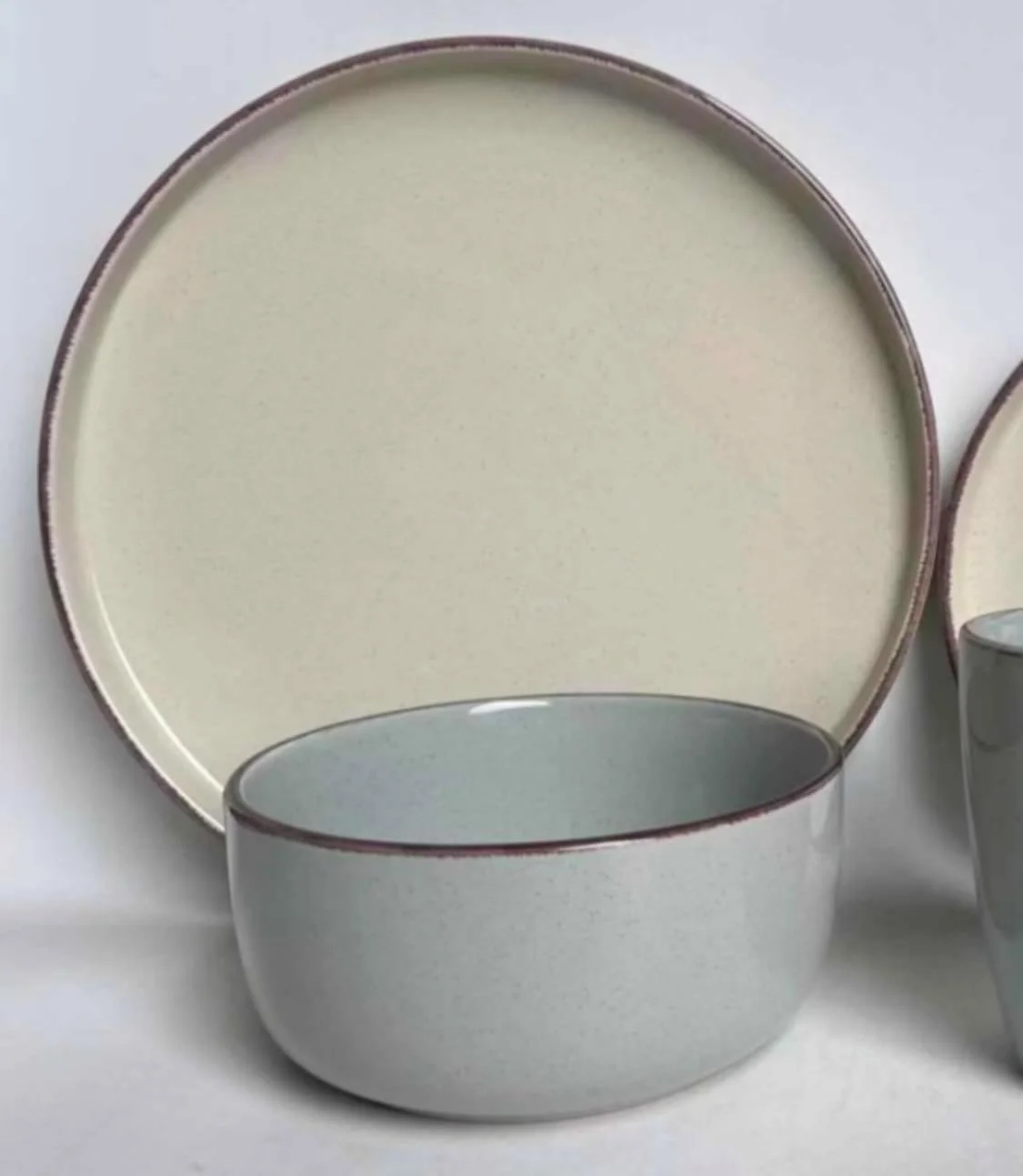 سرویس غذاخوری 16 پارچه گلدن هاوس، ظروف سنگی شامل بشقاب، کاسه و لیوان، مناسب برای 4 نفر، چند رنگ