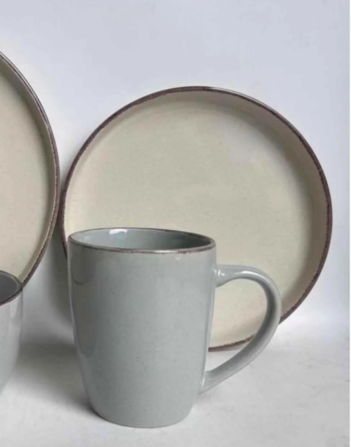 سرویس غذاخوری 16 پارچه گلدن هاوس، ظروف سنگی شامل بشقاب، کاسه و لیوان، مناسب برای 4 نفر، چند رنگ