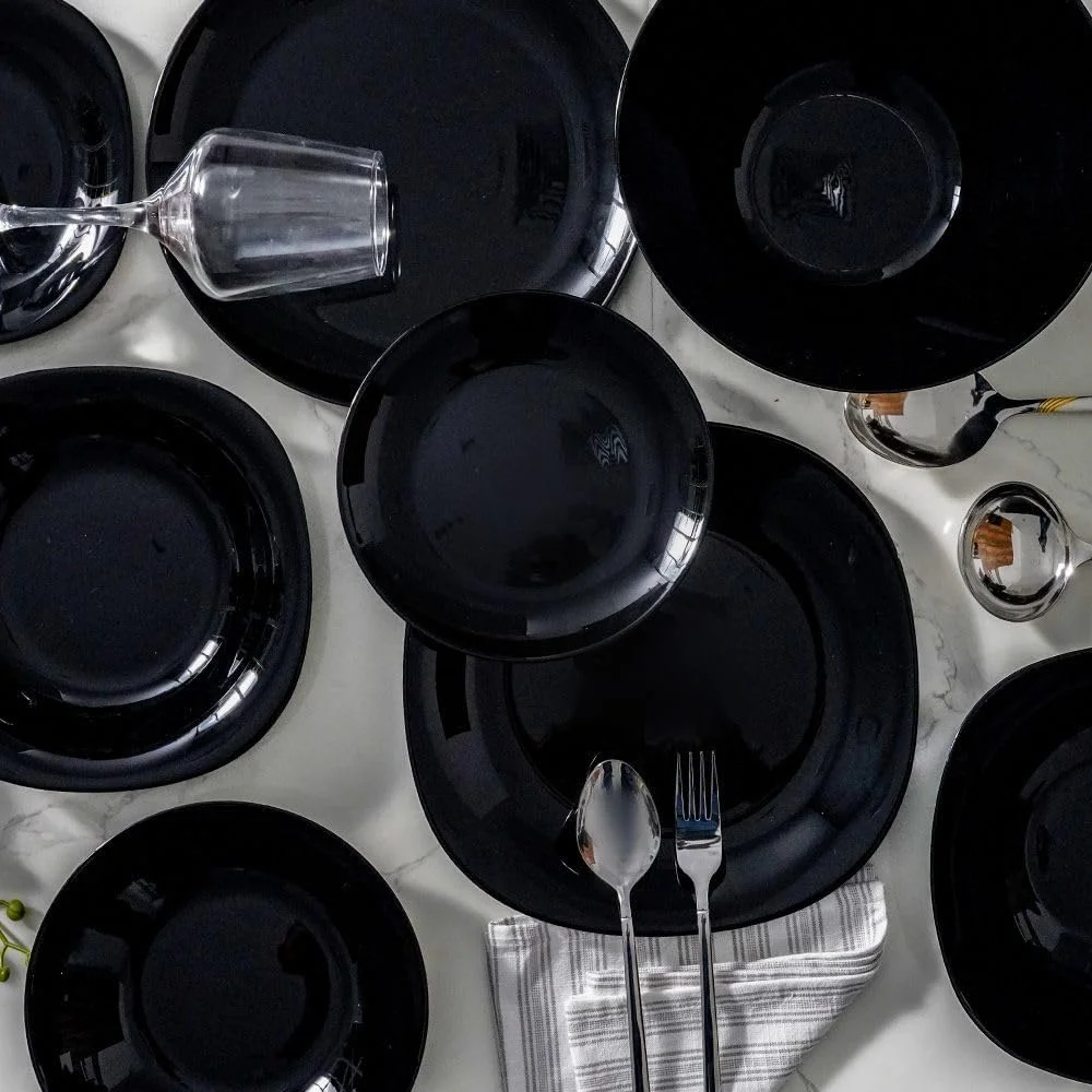 کاسه سالاد اپال مربعی اسنشیال - کاسه سالاد شیشه اپال بادوام، قابل استفاده در مایکروویو و ماشین ظرفشویی، ظروف غذاخوری شیک برای خانه، آشپزخانه، رستوران ها، ایده آل برای سرو سالاد و میوه - مشکی - 24 سانتی متر