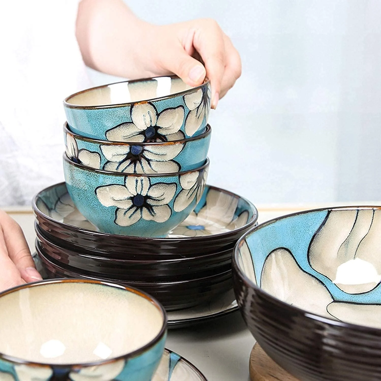 سرویس غذاخوری لوکس خانوادگی، ست ظروف غذاخوری دست ساز، ست ظروف آبی شامل کاسه برنج، کاسه سوپ، بشقاب غذاخوری، دیس ماهی، ترکیبی از ظروف سرامیکی خانگی