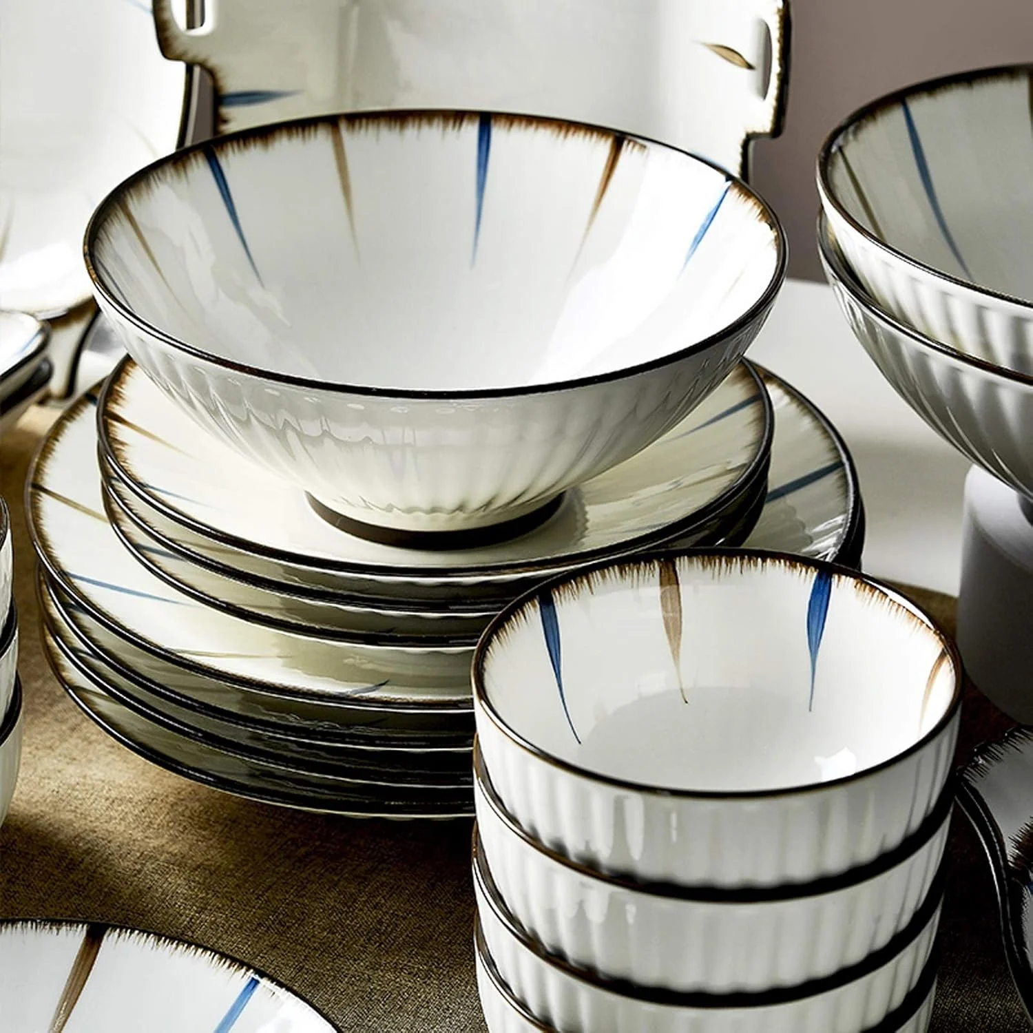 سرویس غذاخوری جدید، سرویس غذاخوری سرامیکی، سرویس غذاخوری 31 پارچه به سبک ژاپنی | کاسه غلات راه راه چینی و بشقاب استیک برای رستوران و دورهمی خانوادگی