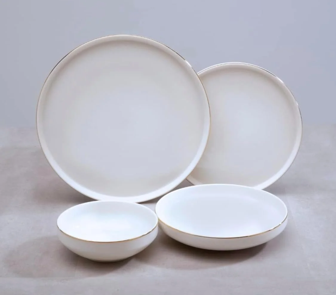 سرویس غذاخوری ۲۴ پارچه برای ۶ نفر، ظروف سفید با حاشیه طلایی، ست ظروف غذاخوری چینی اسکاندیناوی - حاشیه طلایی خالص Famiware سرویس غذاخوری ۲۴ پارچه برای ۶ نفر، ظروف سفید با حاشیه طلایی، ست ظروف غذاخوری چینی اسکاندیناوی - حاشیه طلایی خالص Famiware