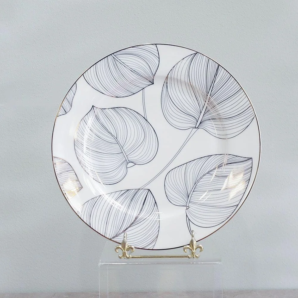 سرویس غذاخوری 32 پارچه دانوب هوم مدل لارسون از جنس نیو بن چاینا - مناسب برای 6 نفر - طلایی