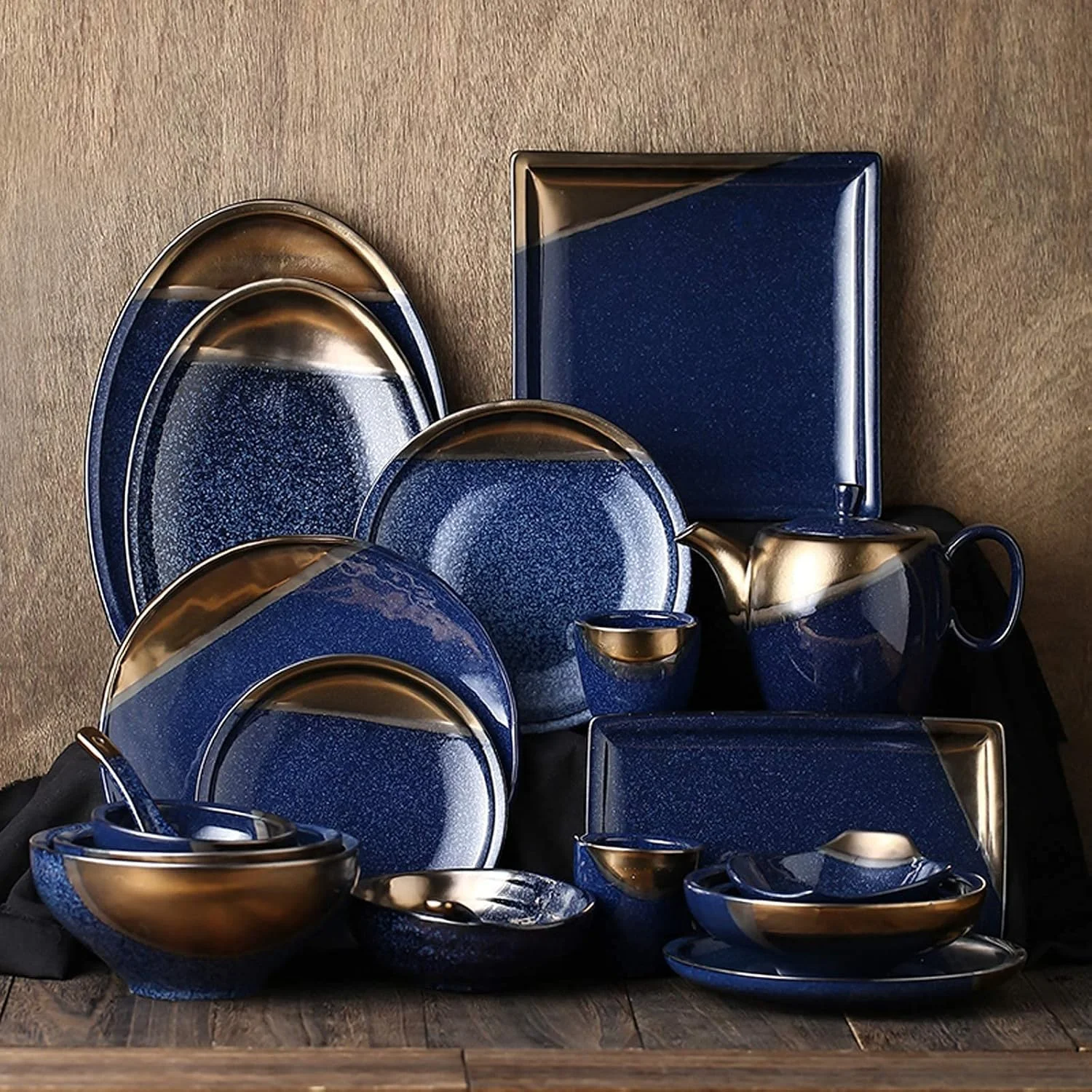سرویس ظروف سرامیکی، ست ظروف طلایی به سبک ژاپنی 39 پارچه | کاسه غلات چینی و ست بشقاب استیک برای دورهمی خانوادگی