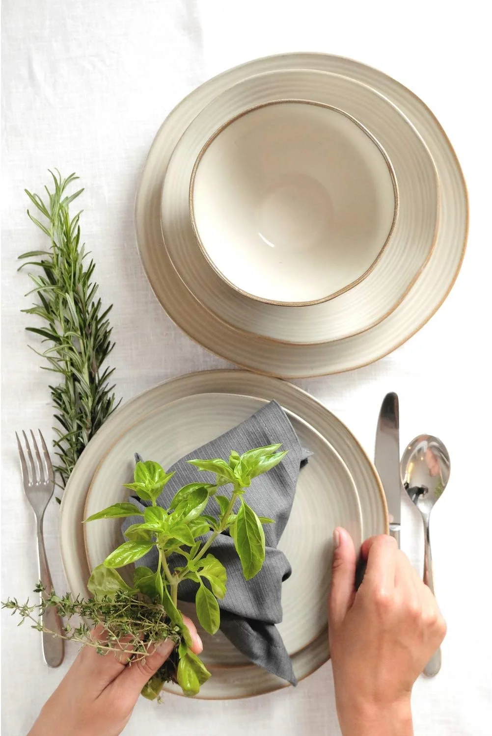 سرویس ظروف غذاخوری 20 پارچه MÄSER 931512 سری Nottingham Vintage برای 4 نفر، با طراحی گرد نامنظم و ظاهر رترو، جنس استون ور، رنگ بژ