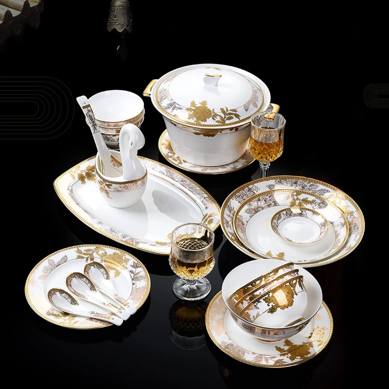 سرویس ظروف غذاخوری 58 پارچه، ست بشقاب و کاسه چینی استخوانی با تزئین طلایی به همراه جعبه هدیه، مناسب پذیرایی از مهمانی ها و رویدادها برای 10 نفر